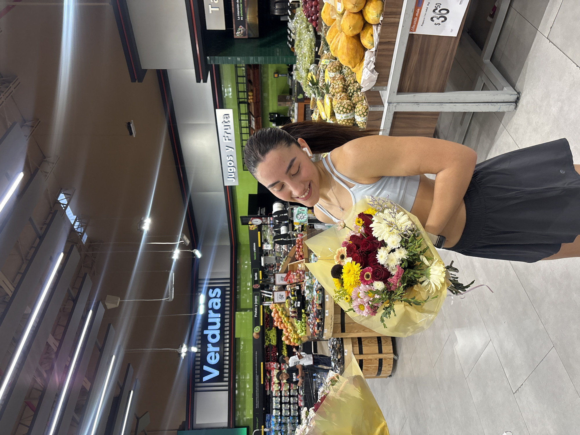 Late night grocery shopping captured in Santa Clara Ocoyucan