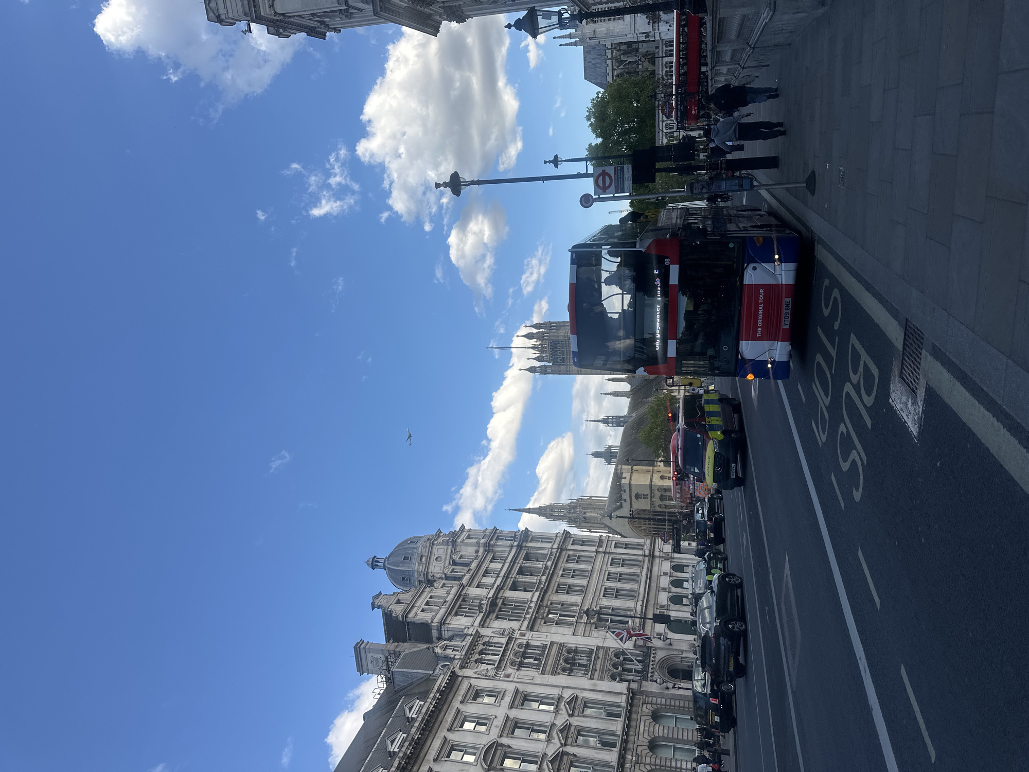 Routine London traffic observed near Houses of Parliament