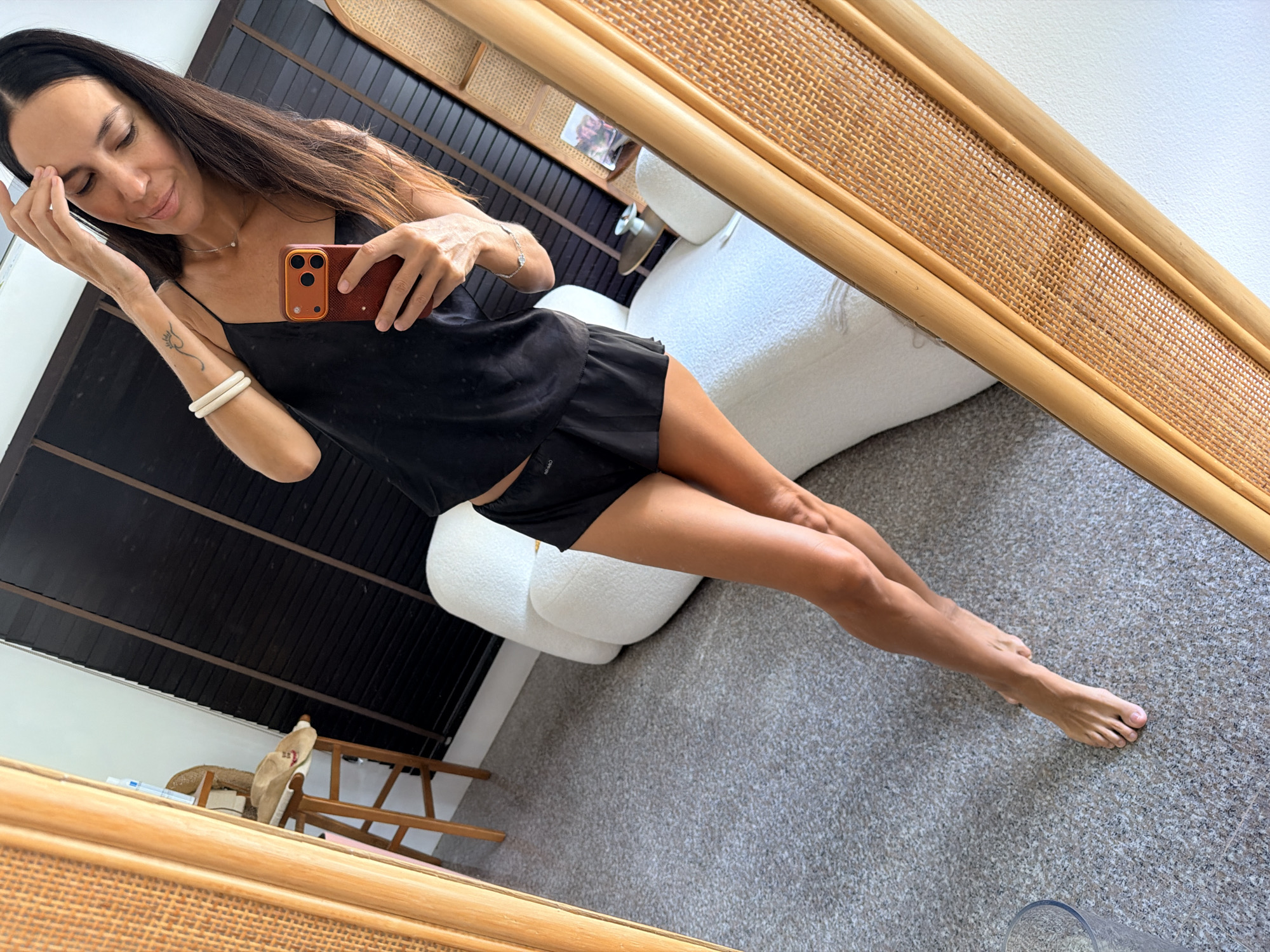 Mirror selfies in a Ko Samui bedroom, two minutes apart