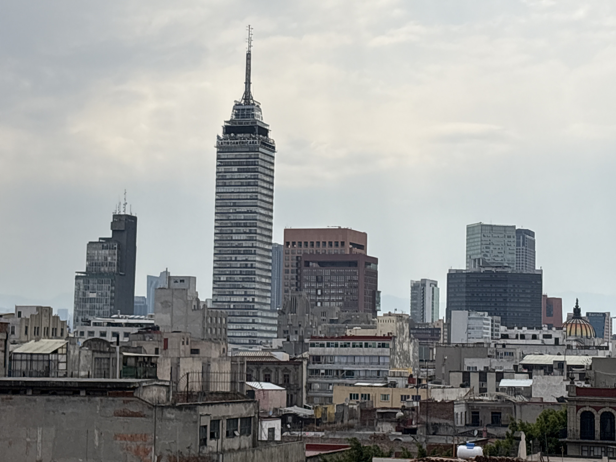 Multiple witnesses document Mexico City historic skyline views