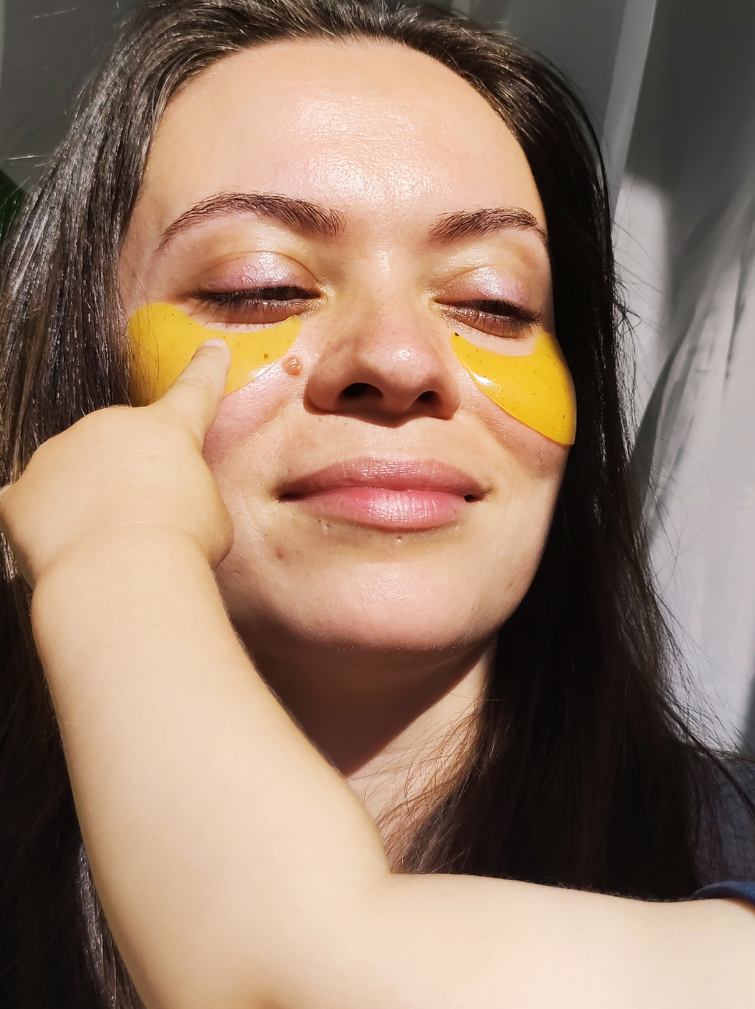 Mother's Early Morning Skincare Routine Documented in Chaikovsky Home