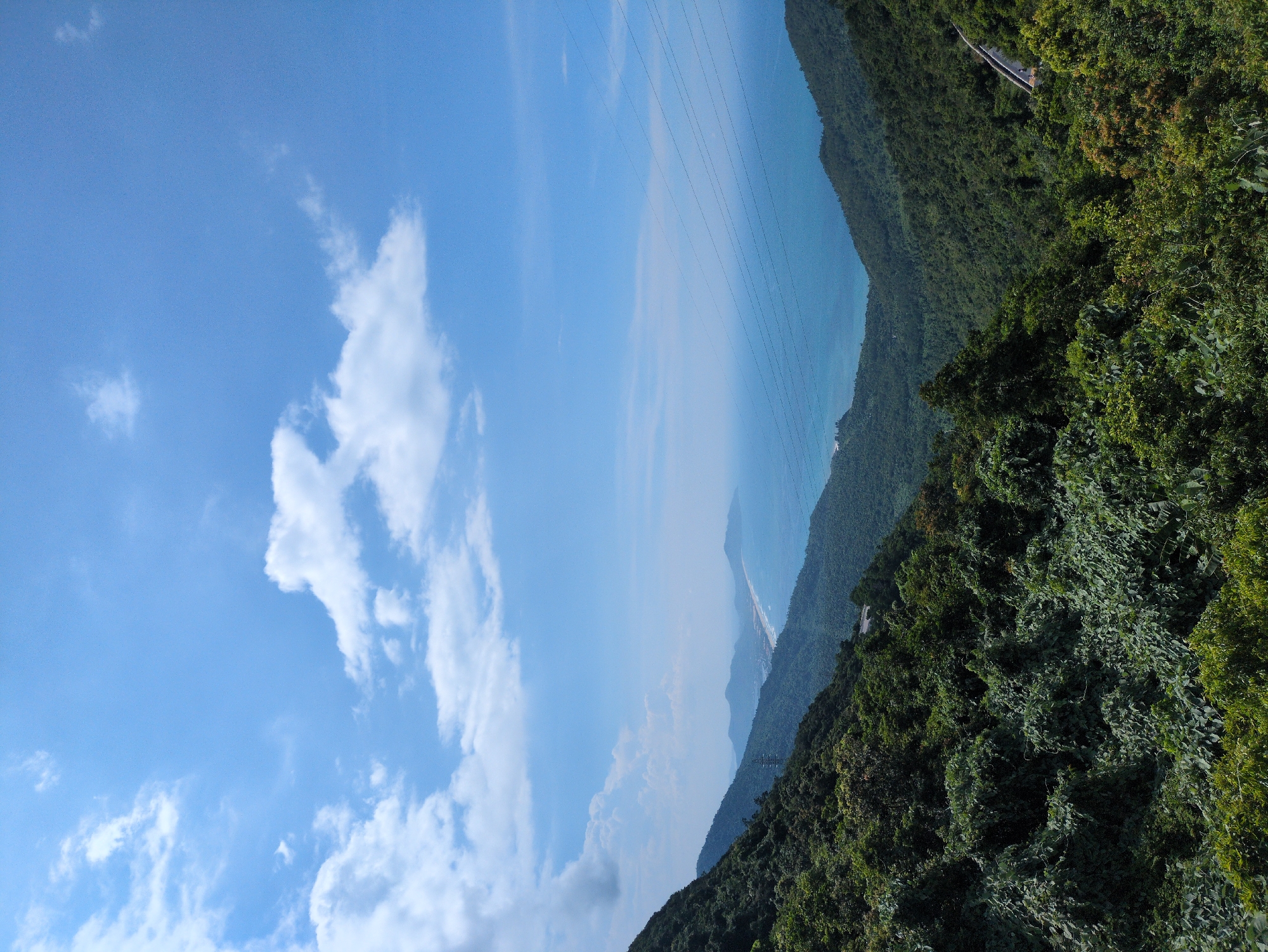Clear-day views from the top of Hải Vân Pass