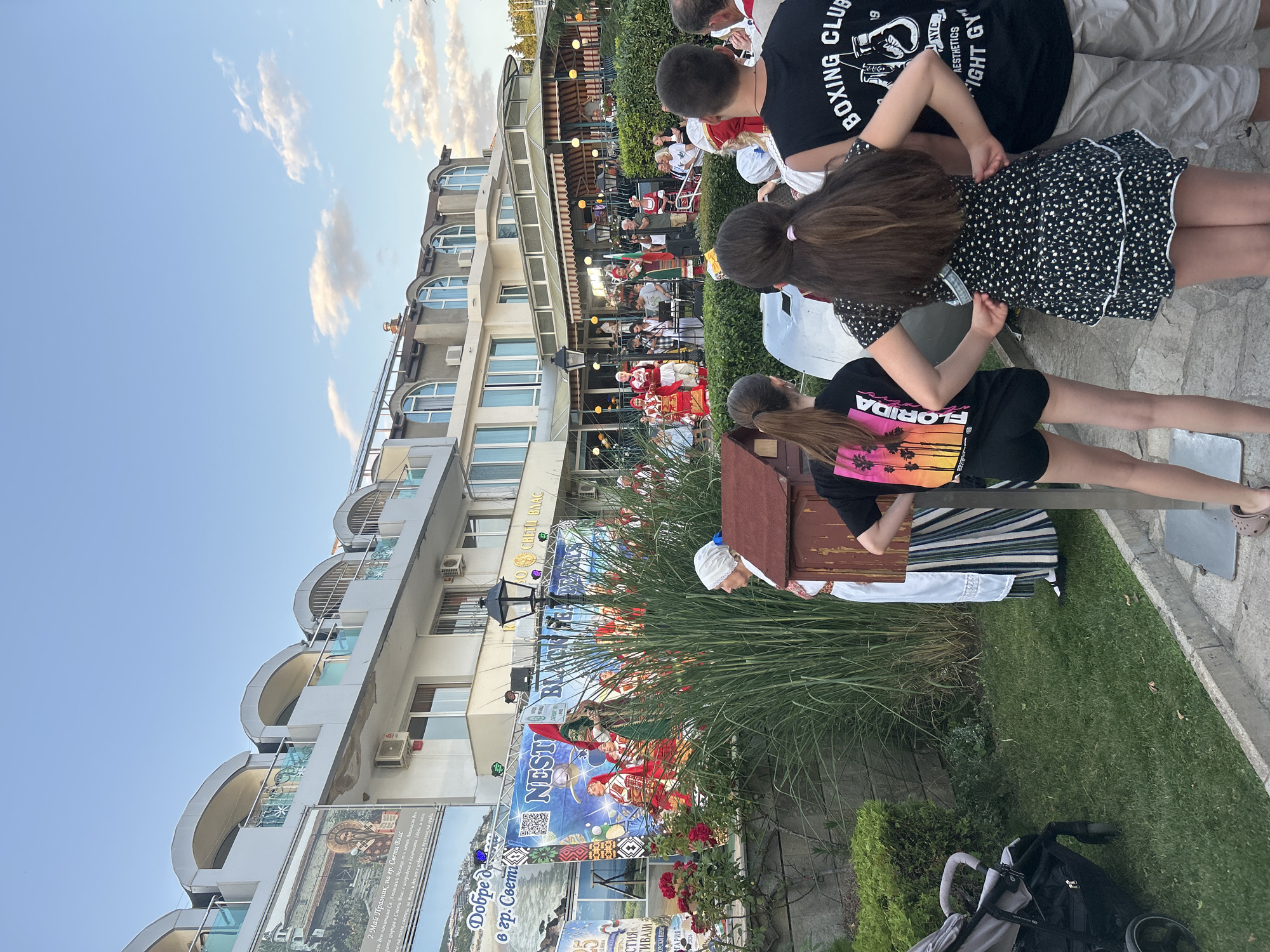 Outdoor cultural performance draws a crowd in Sveti Vlas