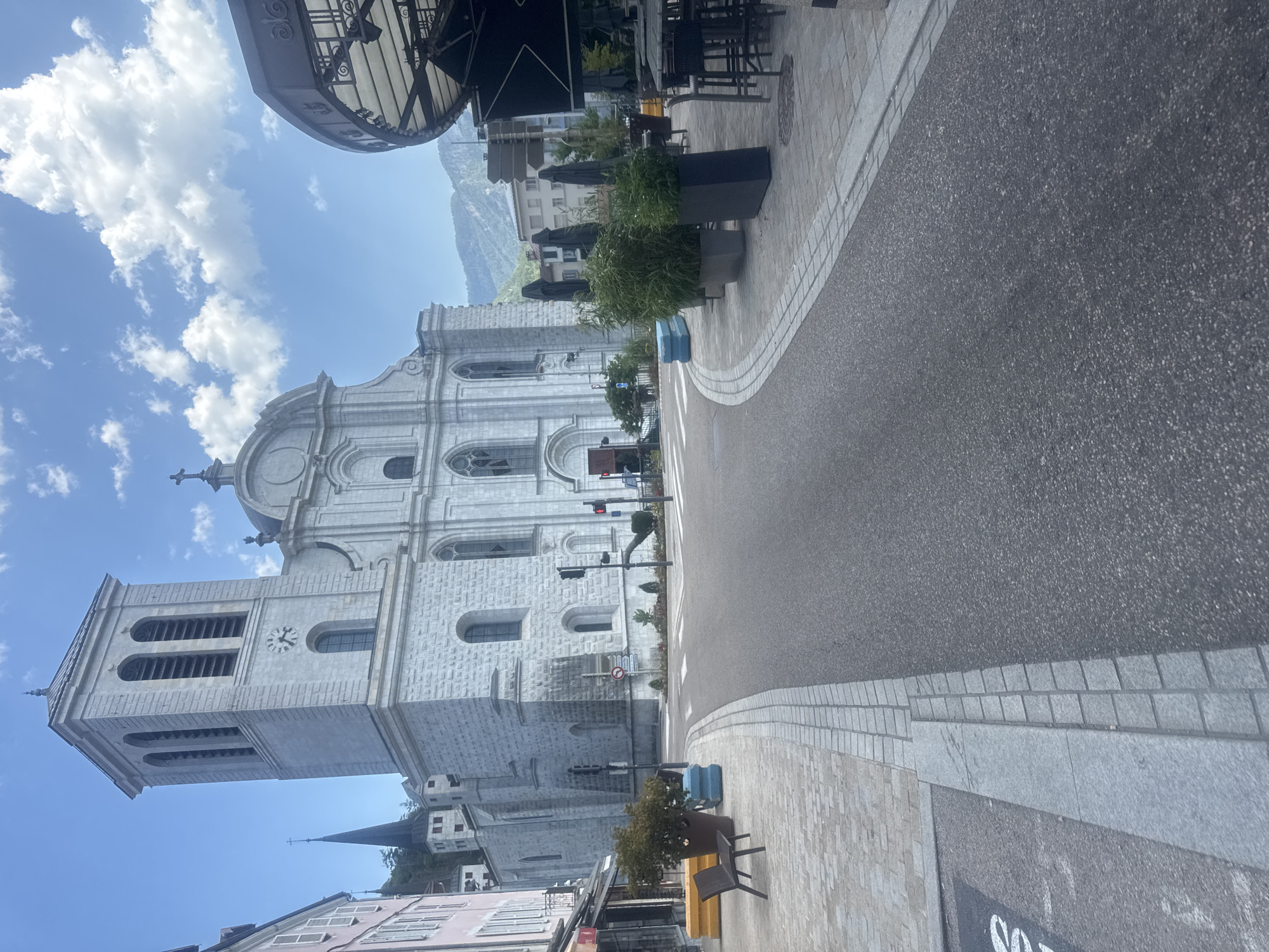 Wandering Saint-Claude's old streets on a sunny afternoon