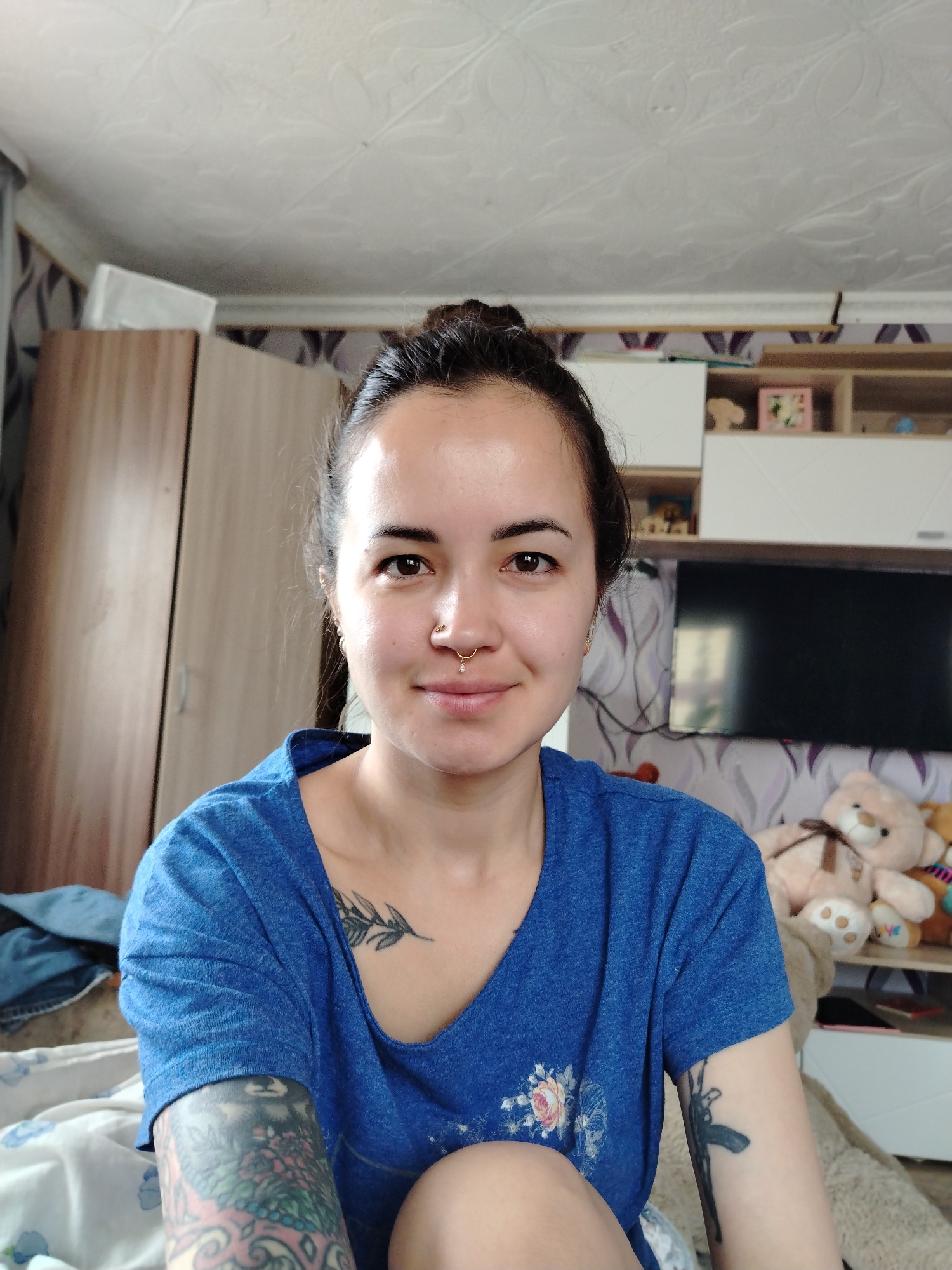 Indoor domestic scenes captured in Russian town early morning