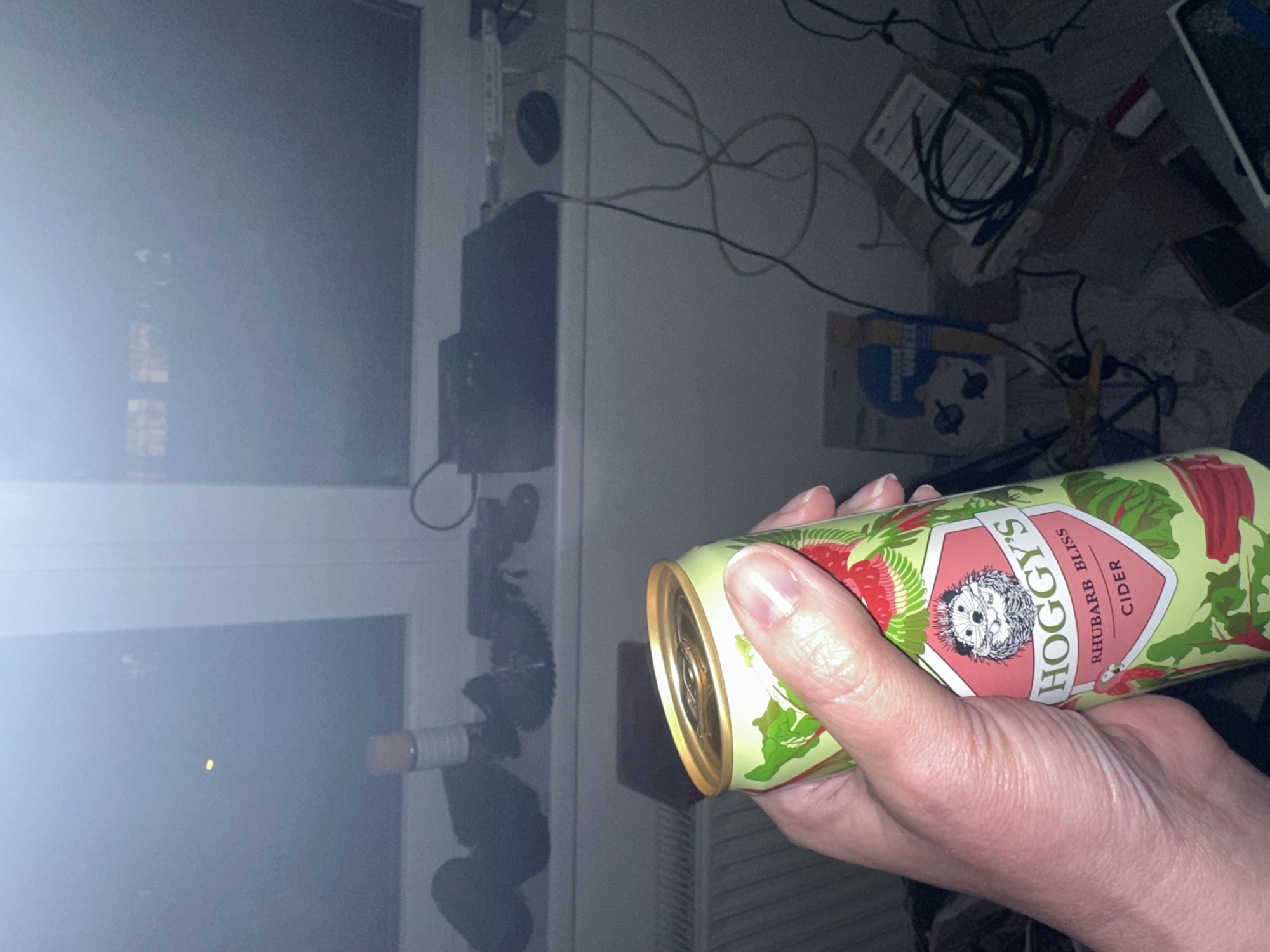 Indoor leisure moments with cider and electronic games in Riga