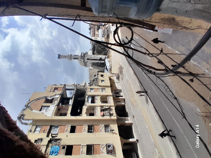 Morning street scenes documented from elevated view in Khan Yunis