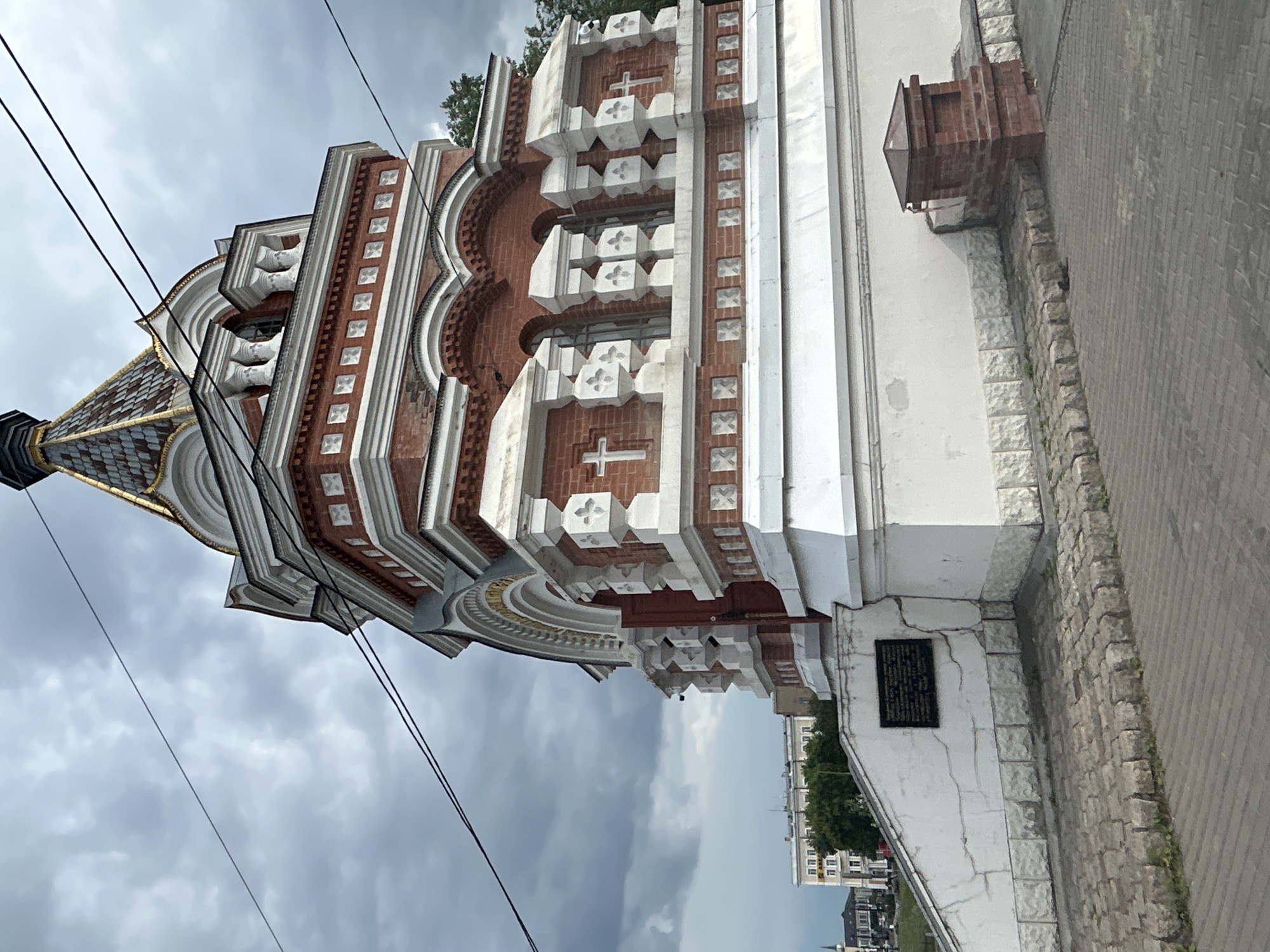 Afternoon along the Omsk riverfront, ending at a local café