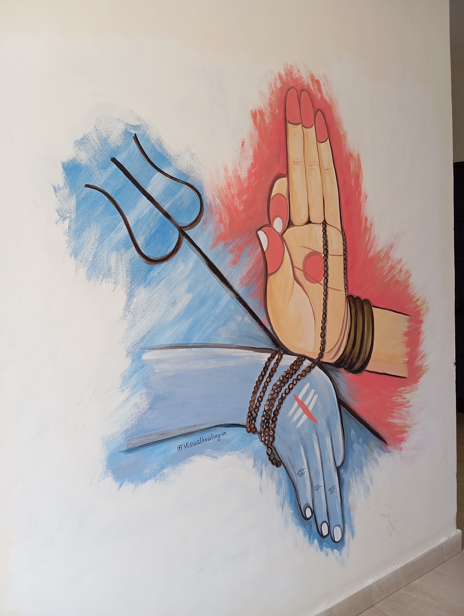 Street art and yoga culture captured in Rishikesh morning
