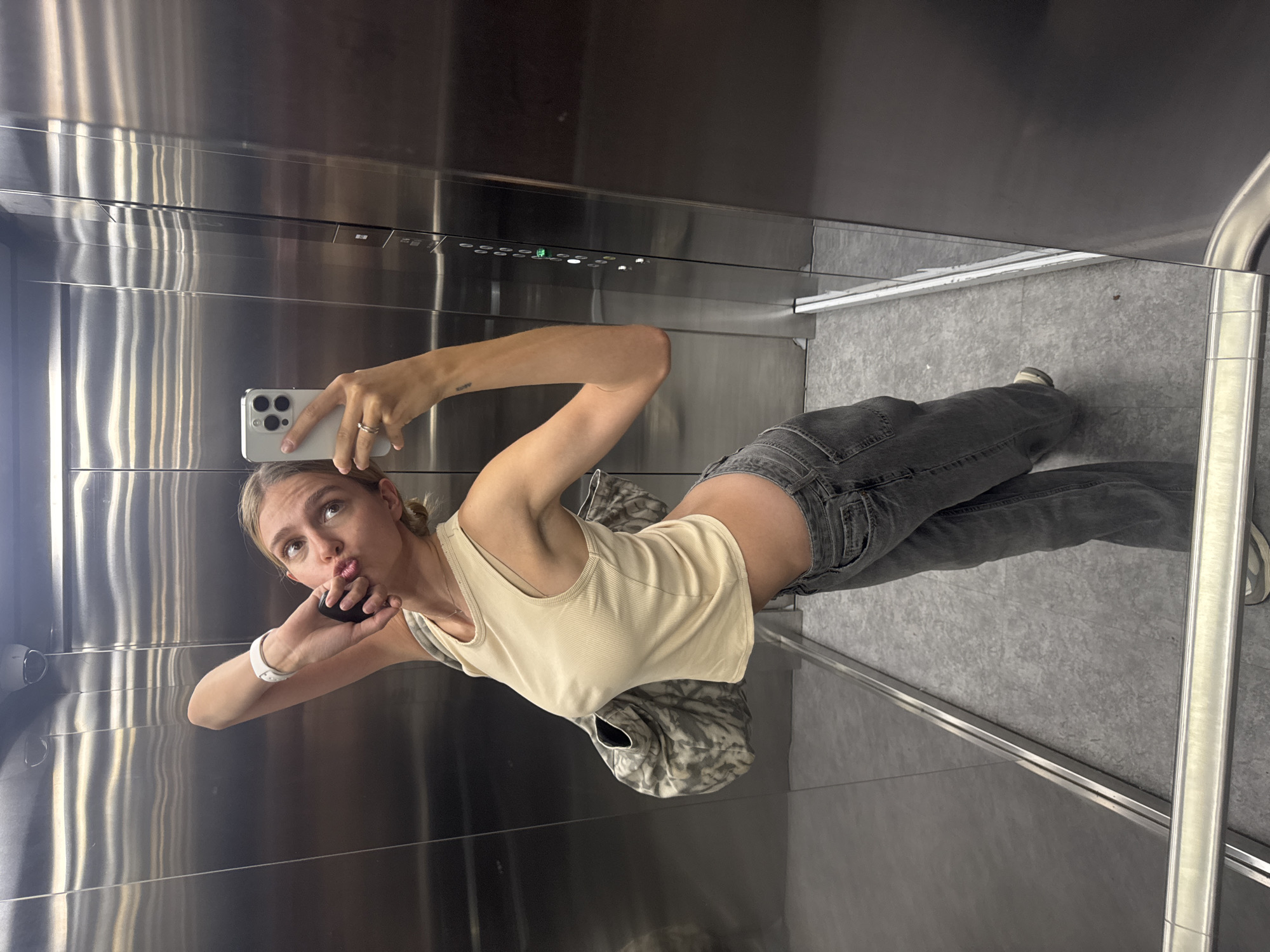 Woman takes elevator selfies, pasta dish photographed