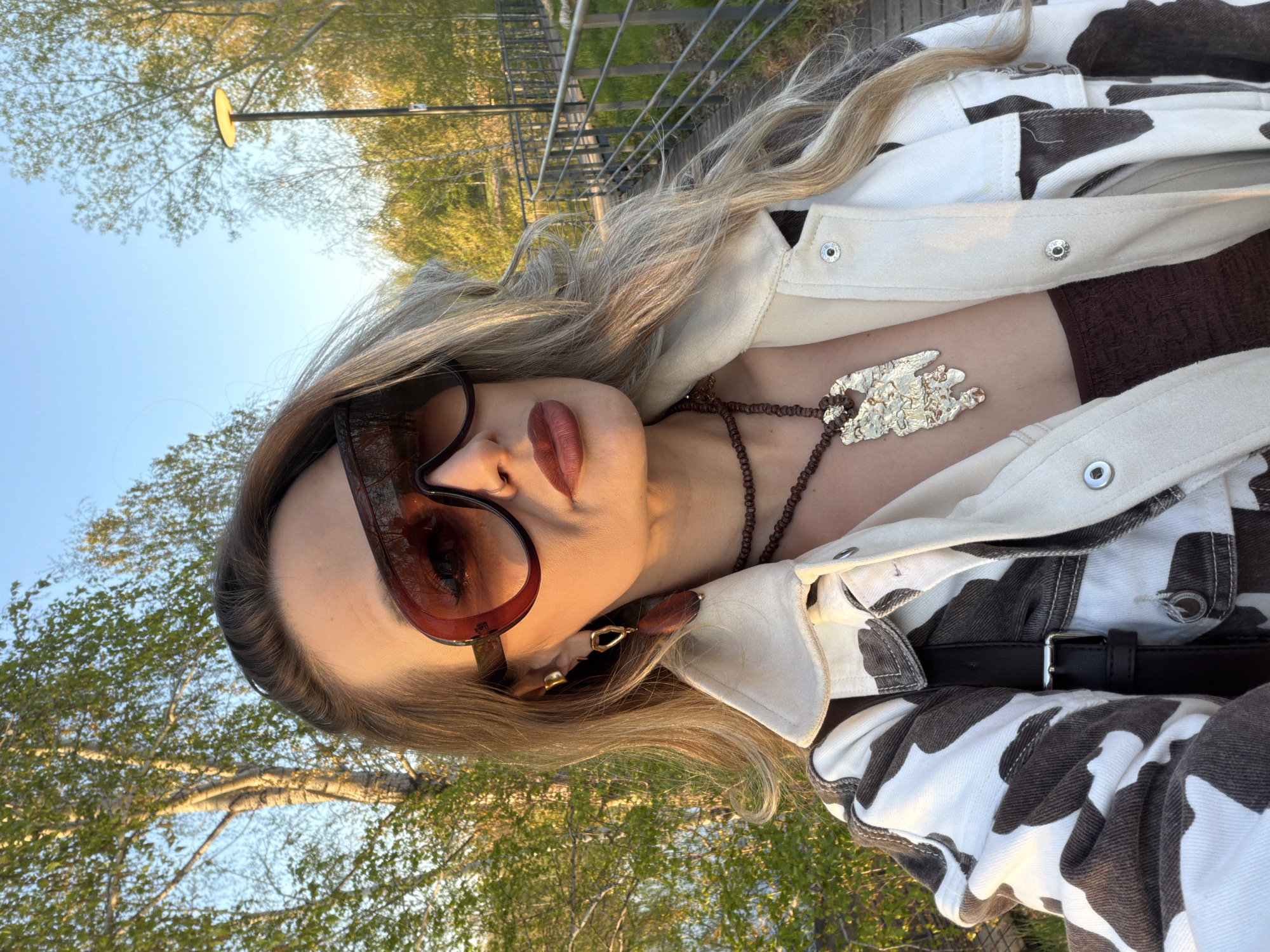Woman photographed, motorboat spotted in Krasnoyarsk waterfront area