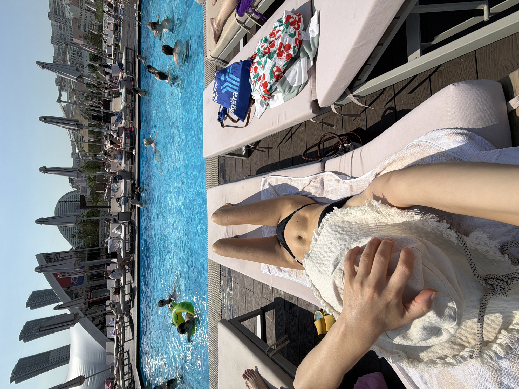 Morning swimmers enjoy outdoor pool in Moscow