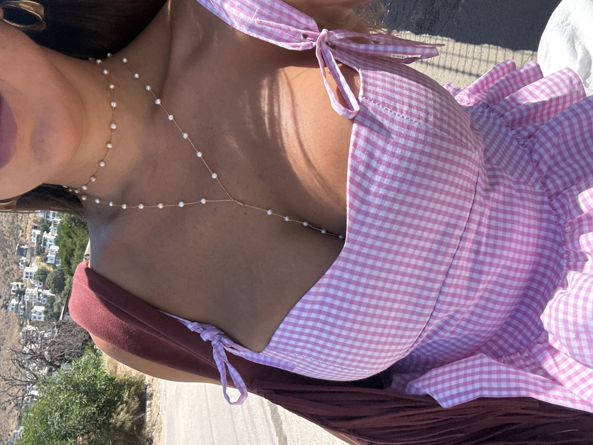 Sunny selfie session in Bodrum in a pink gingham look