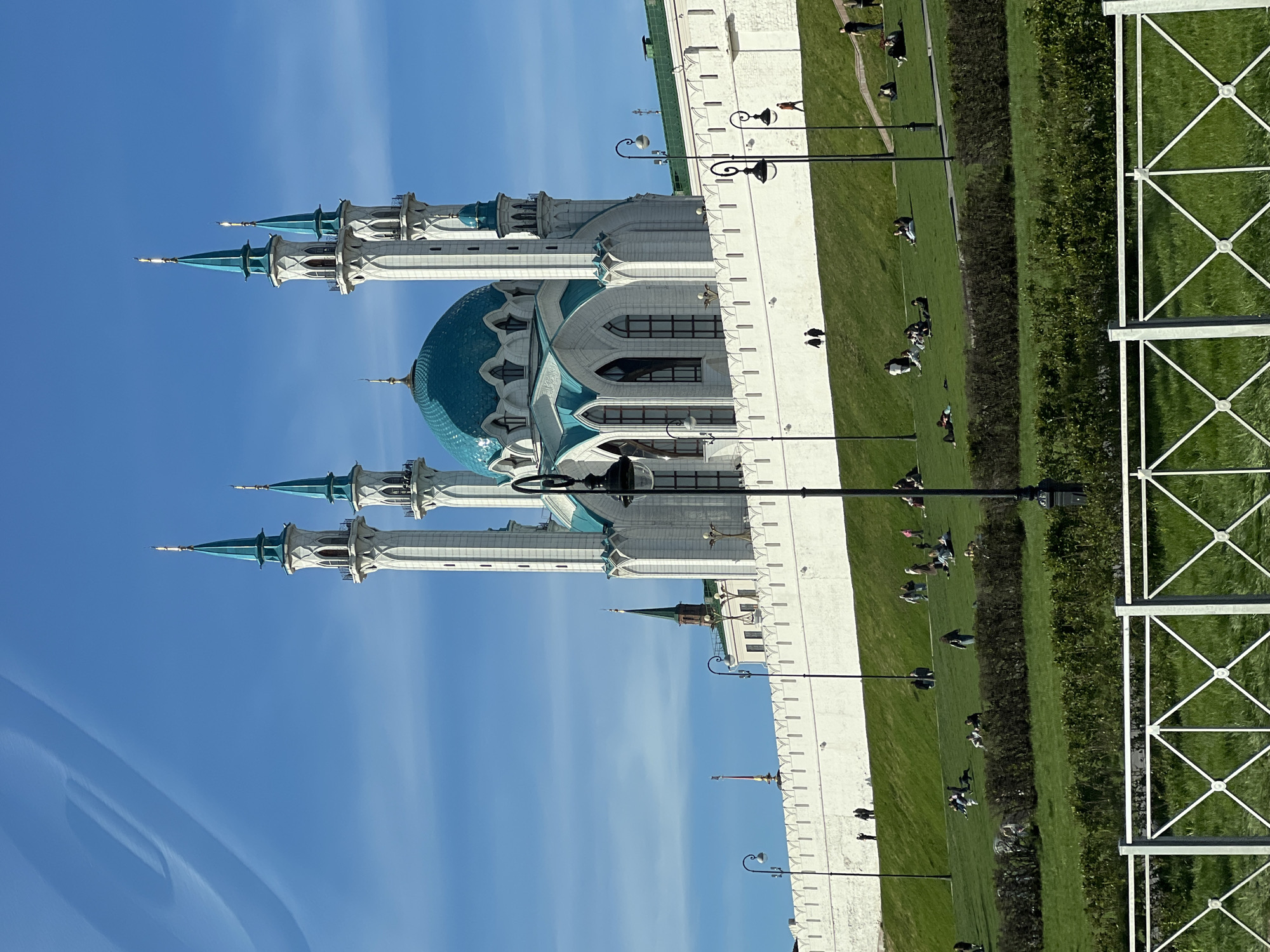 Sunday afternoon sightseeing documented around Kazan's Qolsharif Mosque