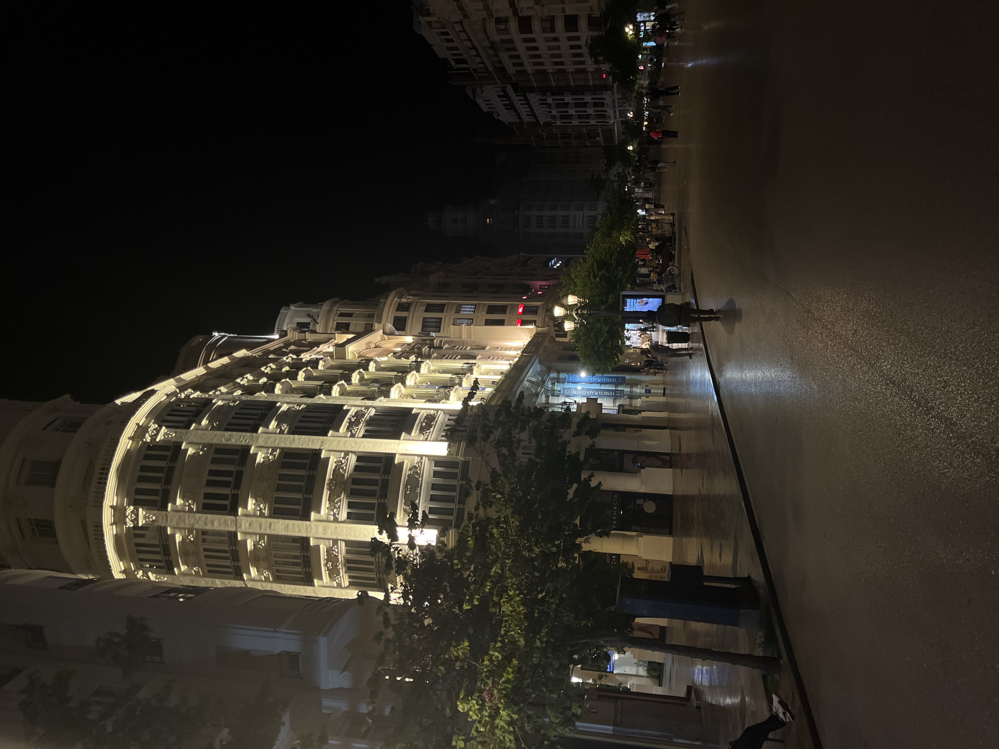 Valencia nighttime street scenes captured by witnesses