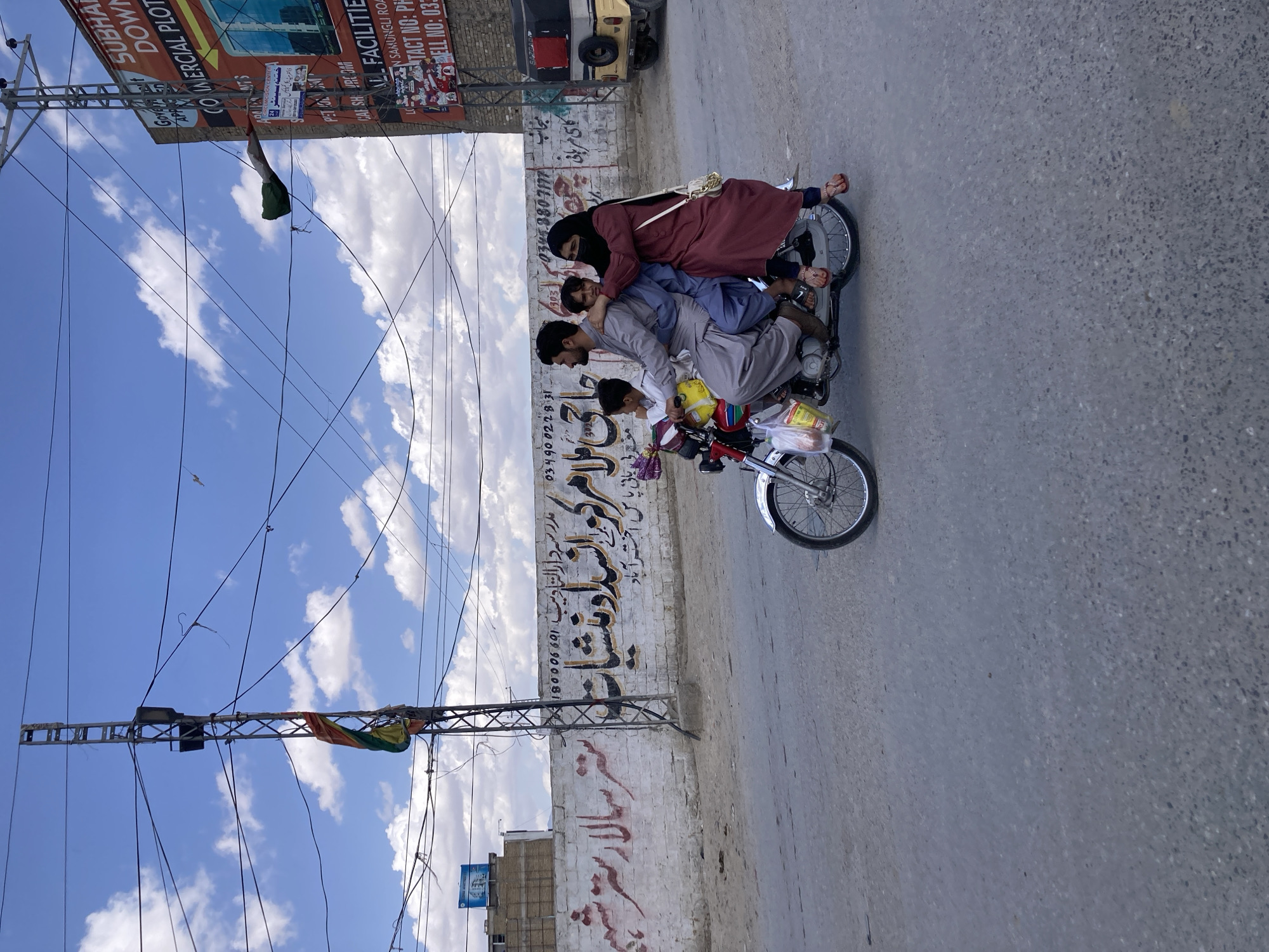 Daily transport scenes captured in Quetta streets