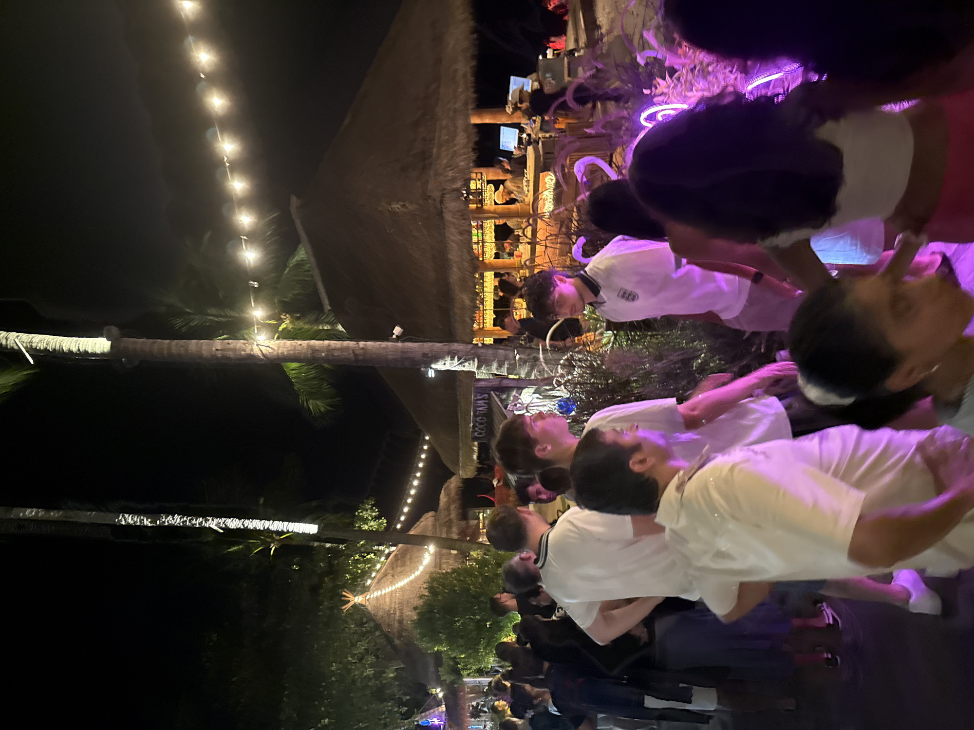 Coco Tams beach bar at night, Ko Samui