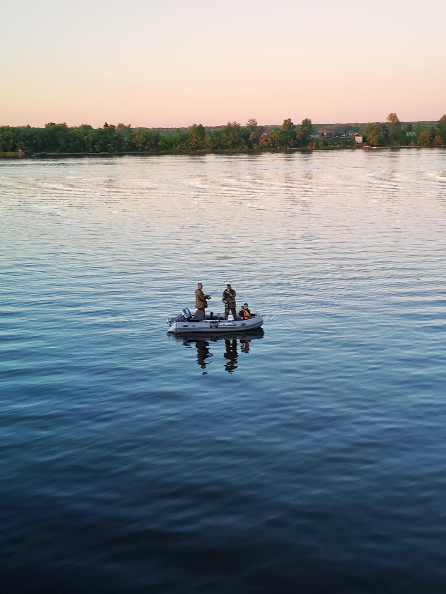 Barge work and Volga sunset views in Yaroslavl