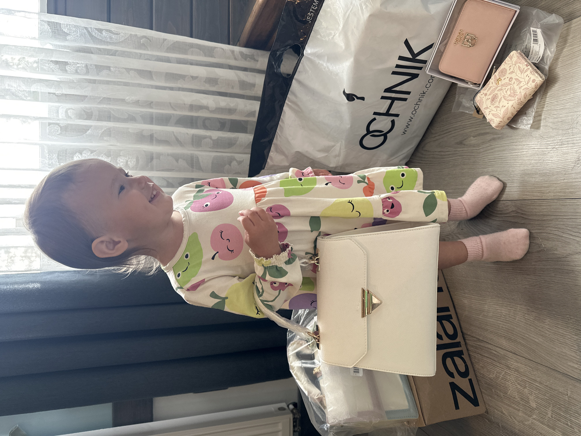 Toddler captured playing indoors during morning hours in Wisła