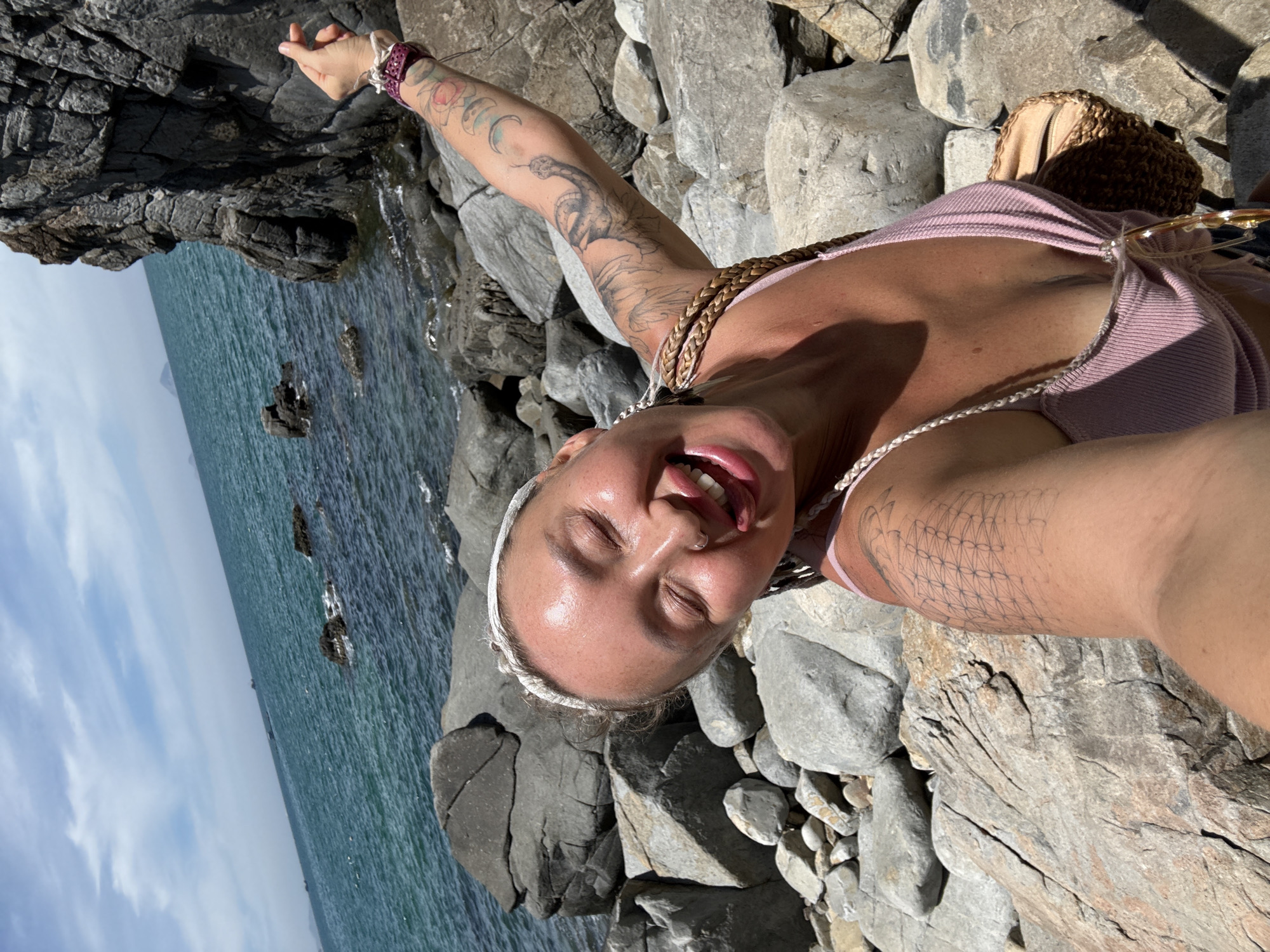 Silly beach selfie at rocky Vĩnh Lương coastline