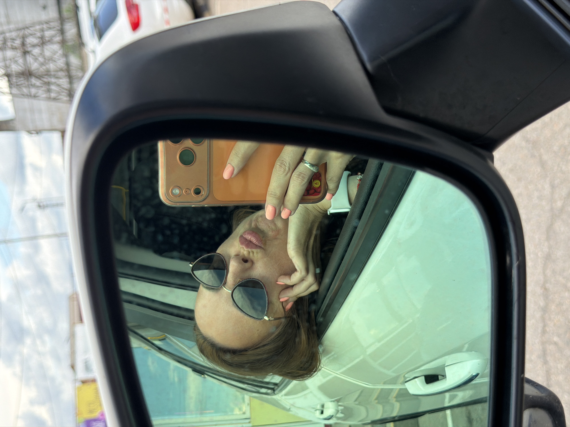 Car selfies and a bike lane clip from Birobidzhan