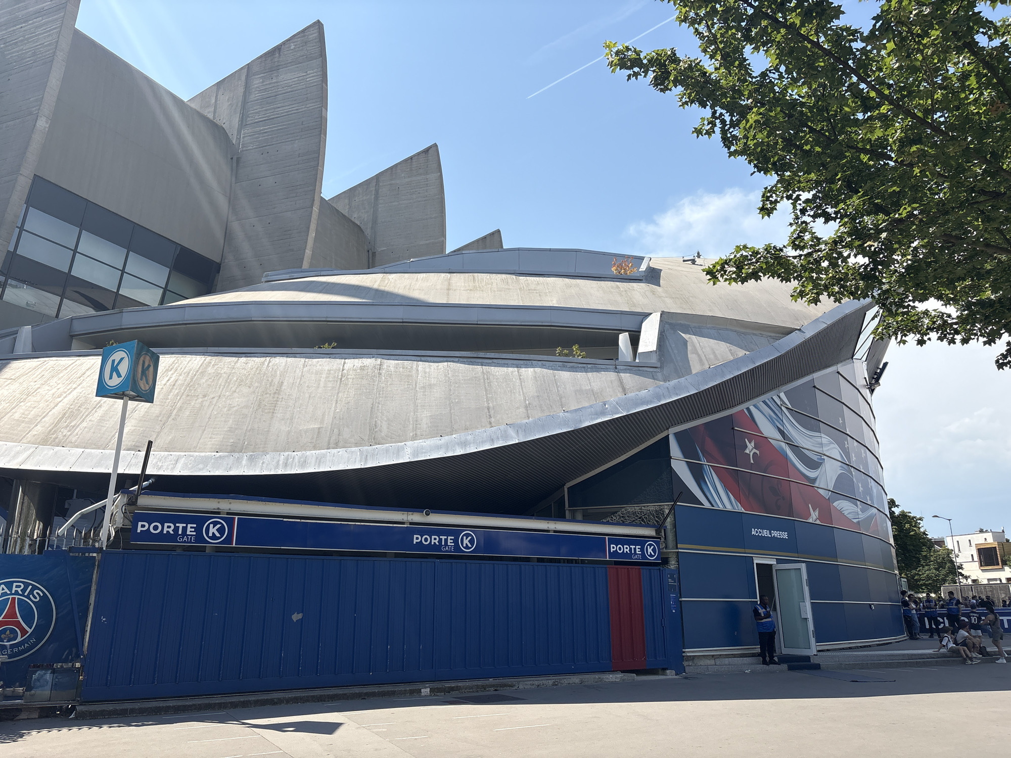 Parc des Princes exterior, Paris
