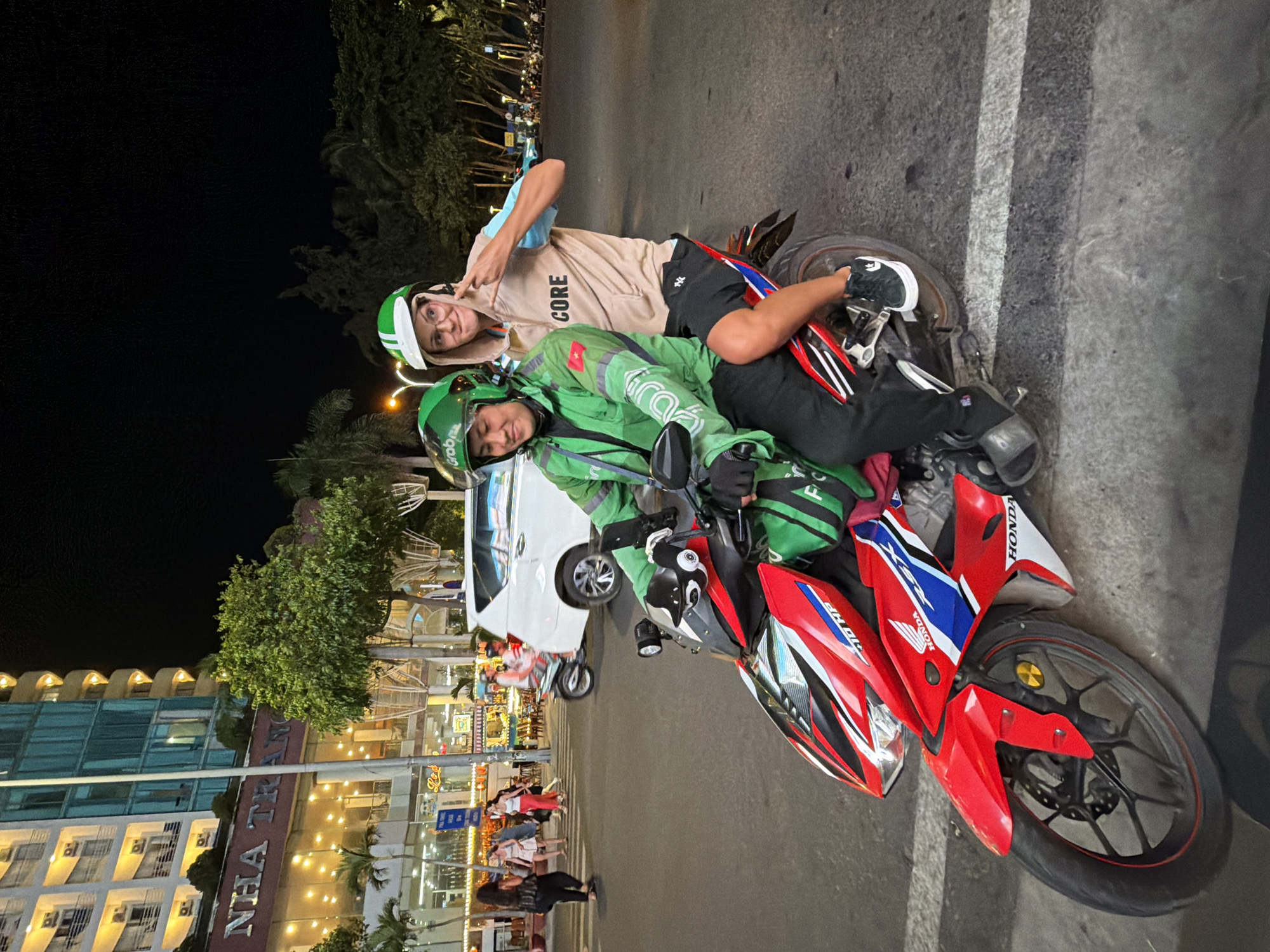 Nha Trang street life, food, and festive decorations on a busy morning
