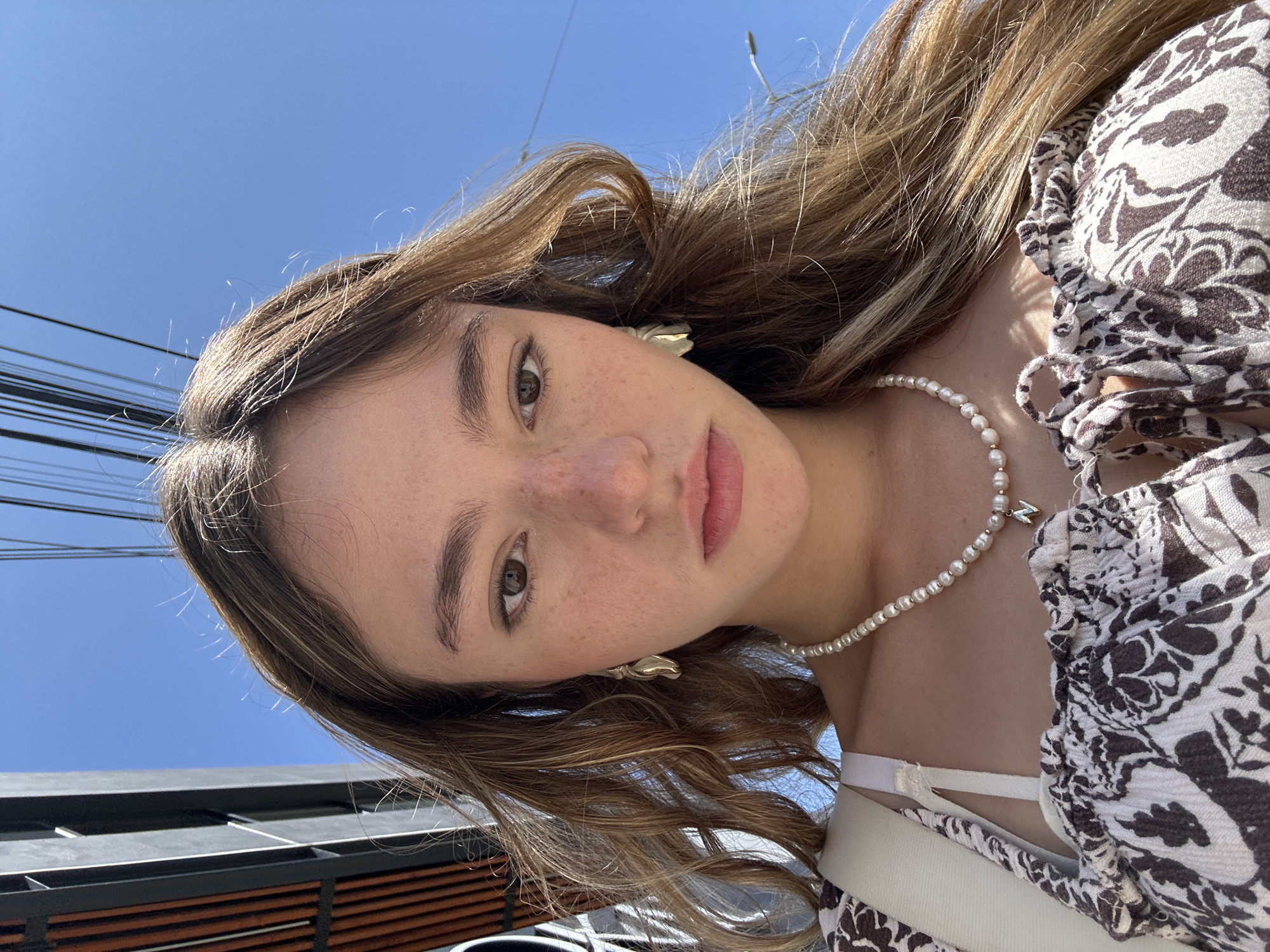 Afternoon selfies and street scenes in San Bernardino Tlaxcalancingo