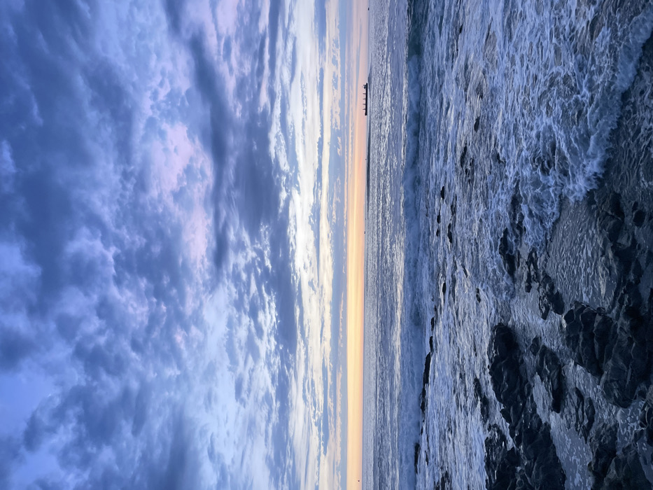 Beachgoers enjoy afternoon to evening at Arica shore