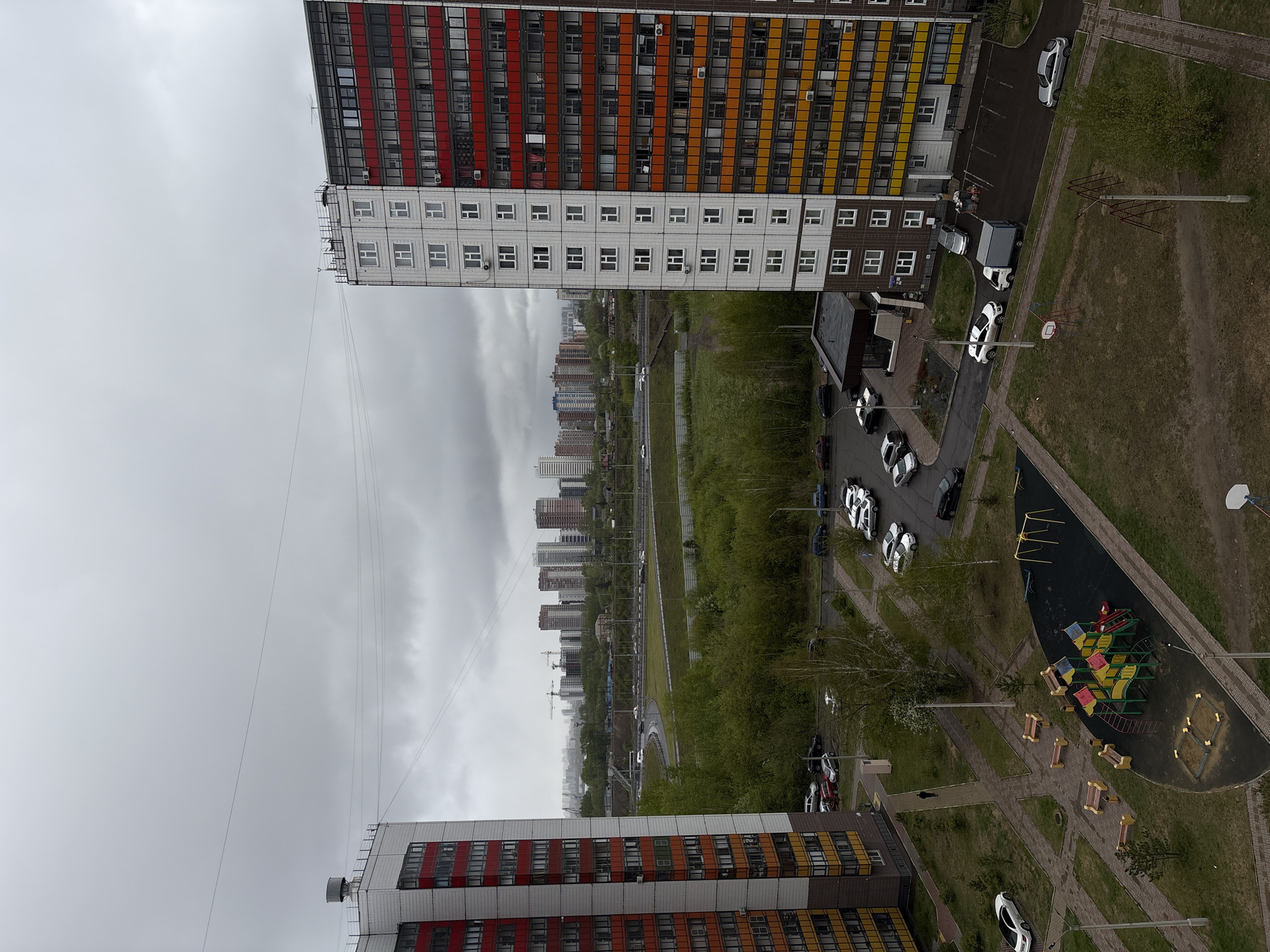 Witness captures view of striped apartment buildings in Krasnoyarsk