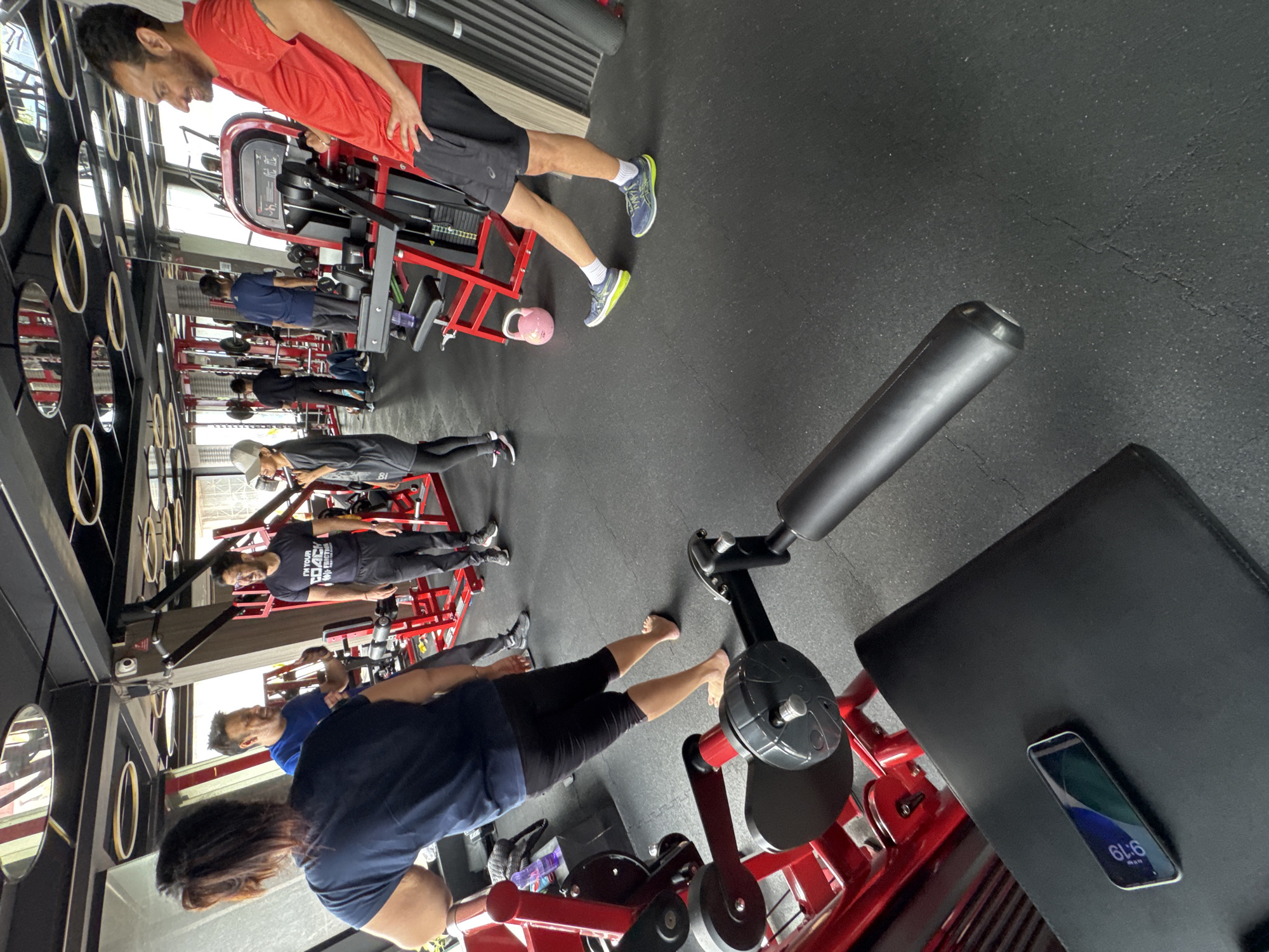 Early morning gym session documented in Kolkata fitness center