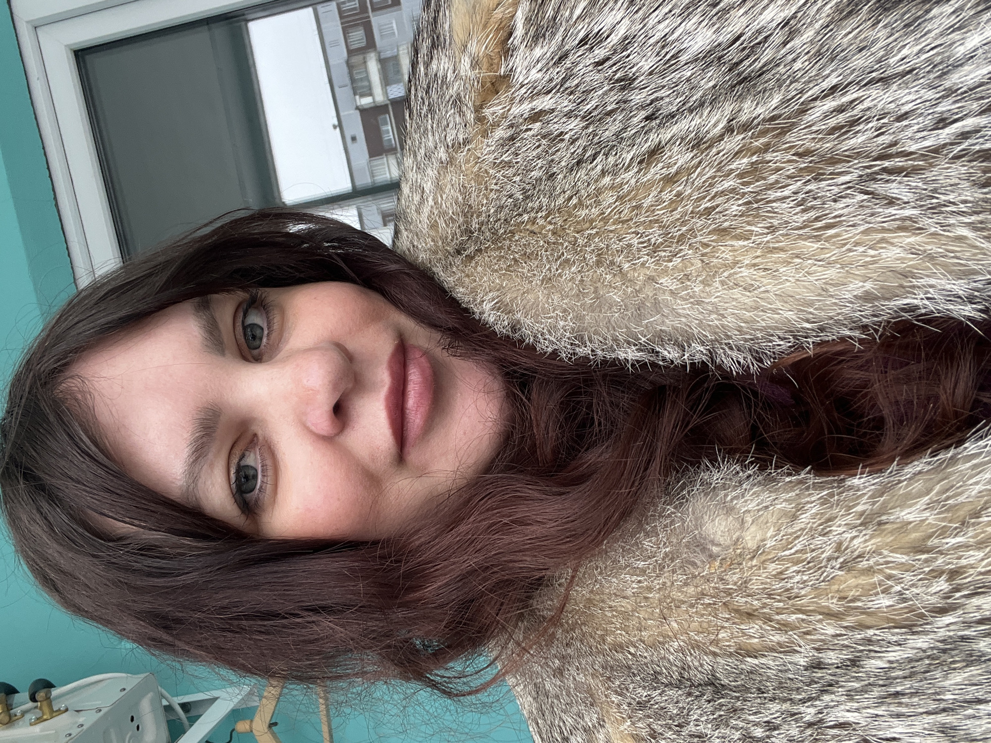 Woman documents morning routine through selfies in Perm, Russia