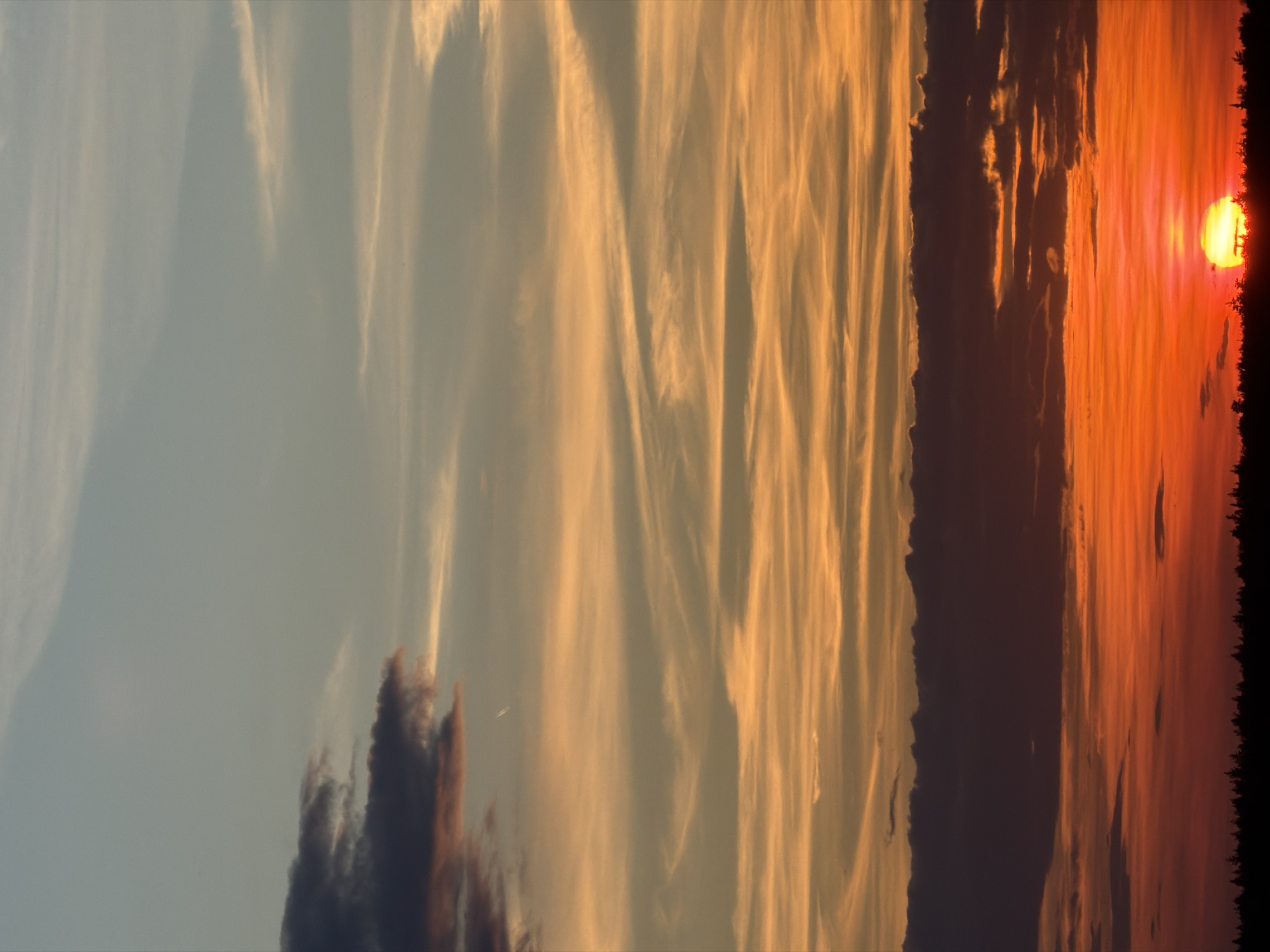 Dramatic sunset captured in five-minute sequence at single location