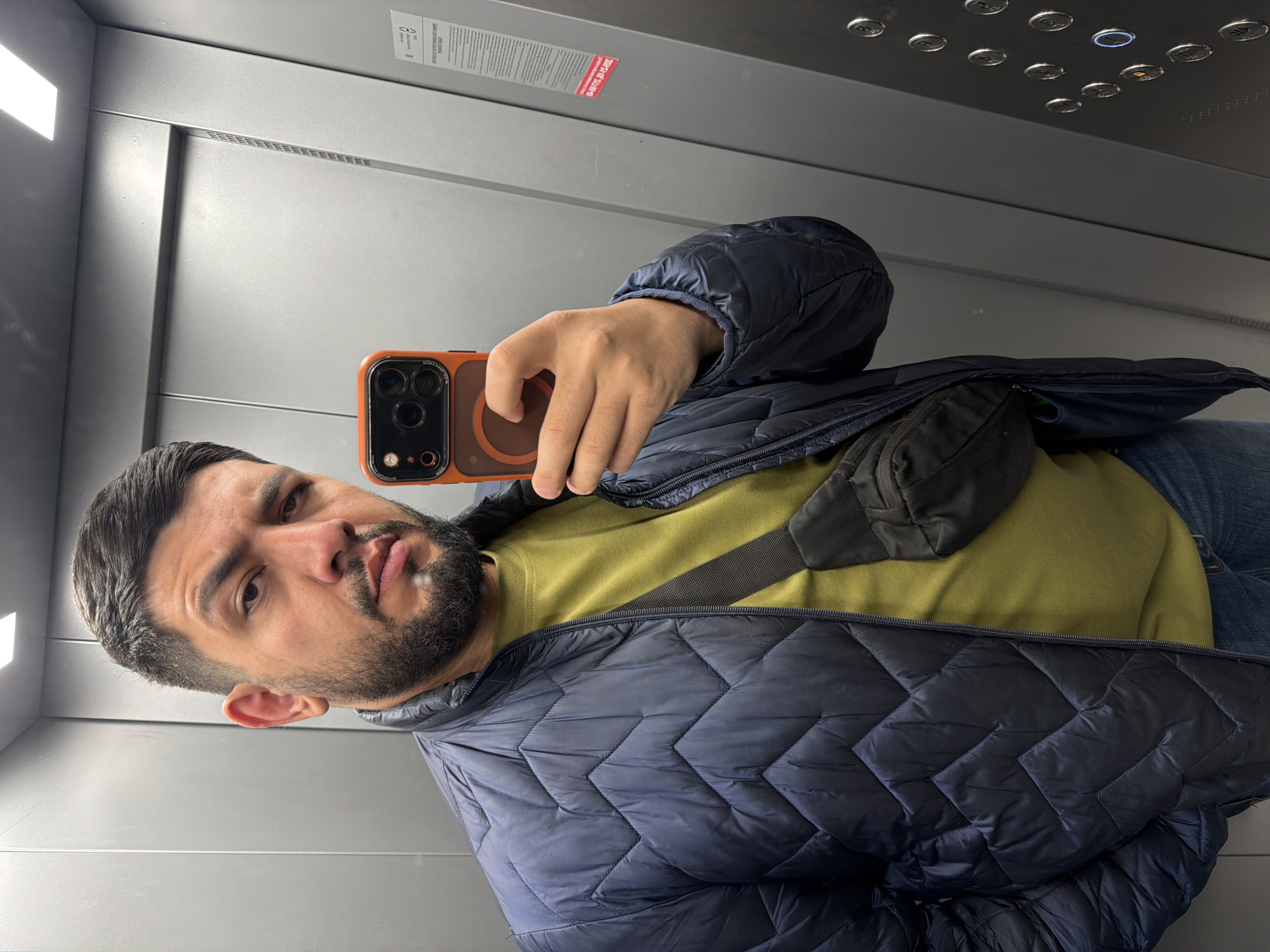 Man Takes Elevator Selfie in Krasnoyarsk