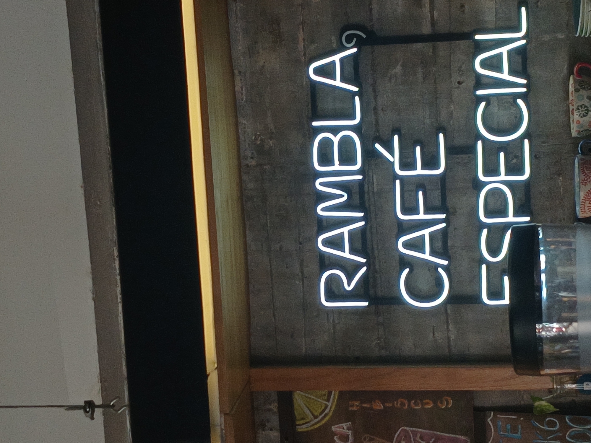 Evening café visit documented at Buenos Aires establishment