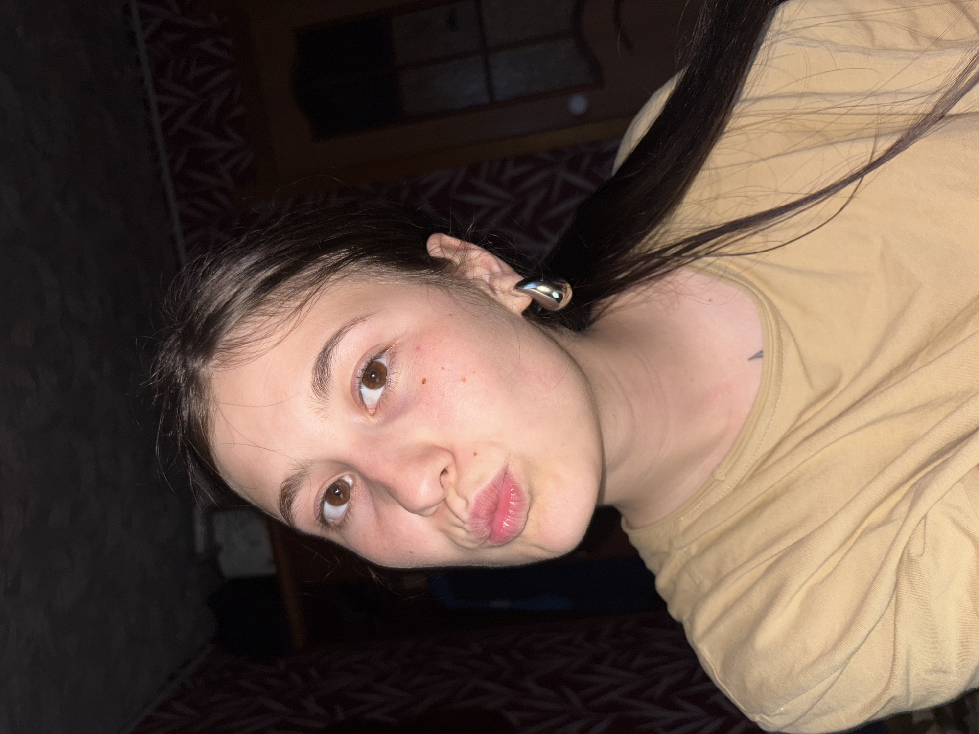Young woman documents daily life in Фоки, Russia