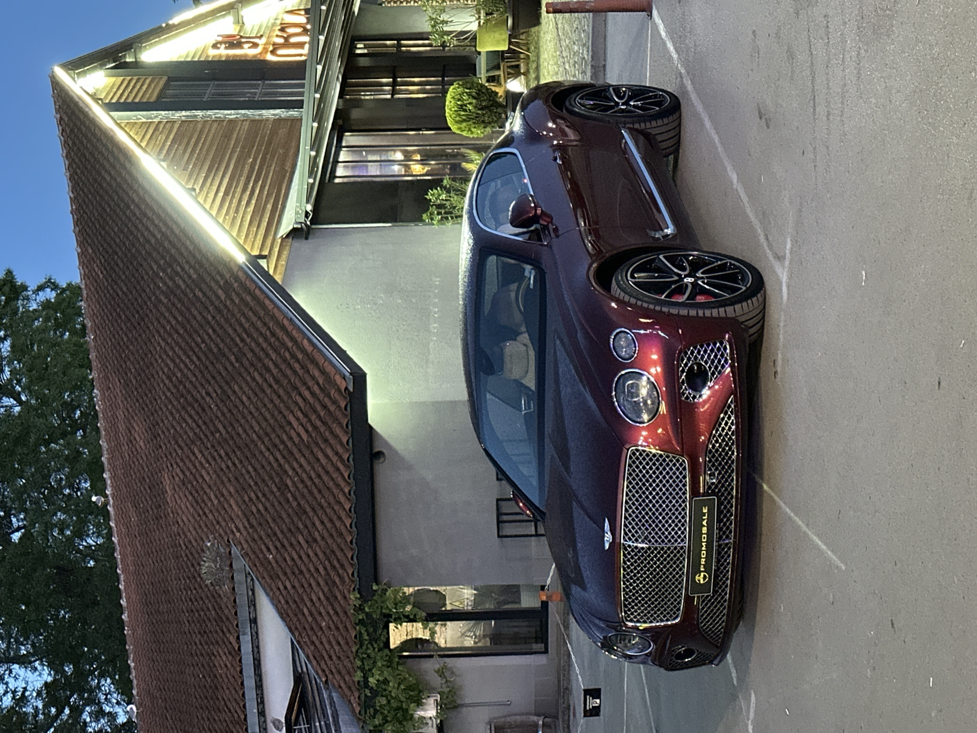 Burgundy Bentley spotted at multiple Varna locations within minutes