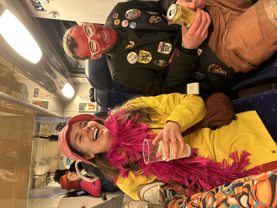 Joyful passengers captured on train in Dunkirk