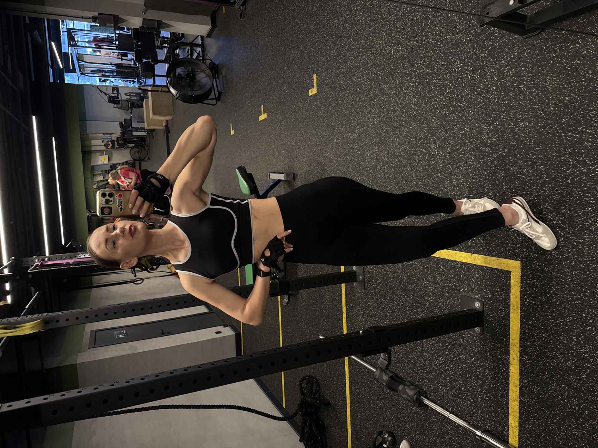 Woman documents workout session with selfies at Sochi gym