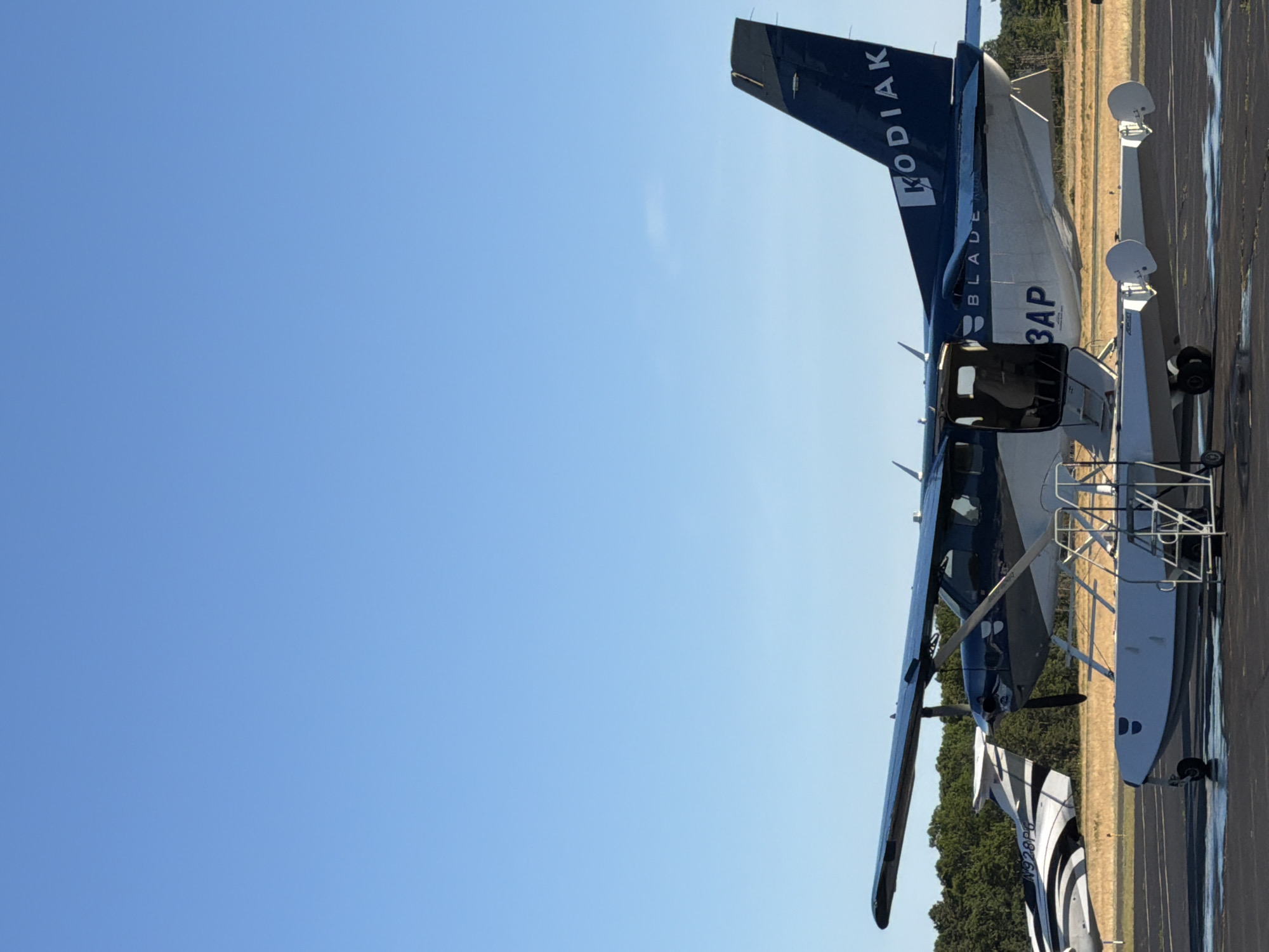 East Hampton Airport: planes, fuel, golf, and coffee