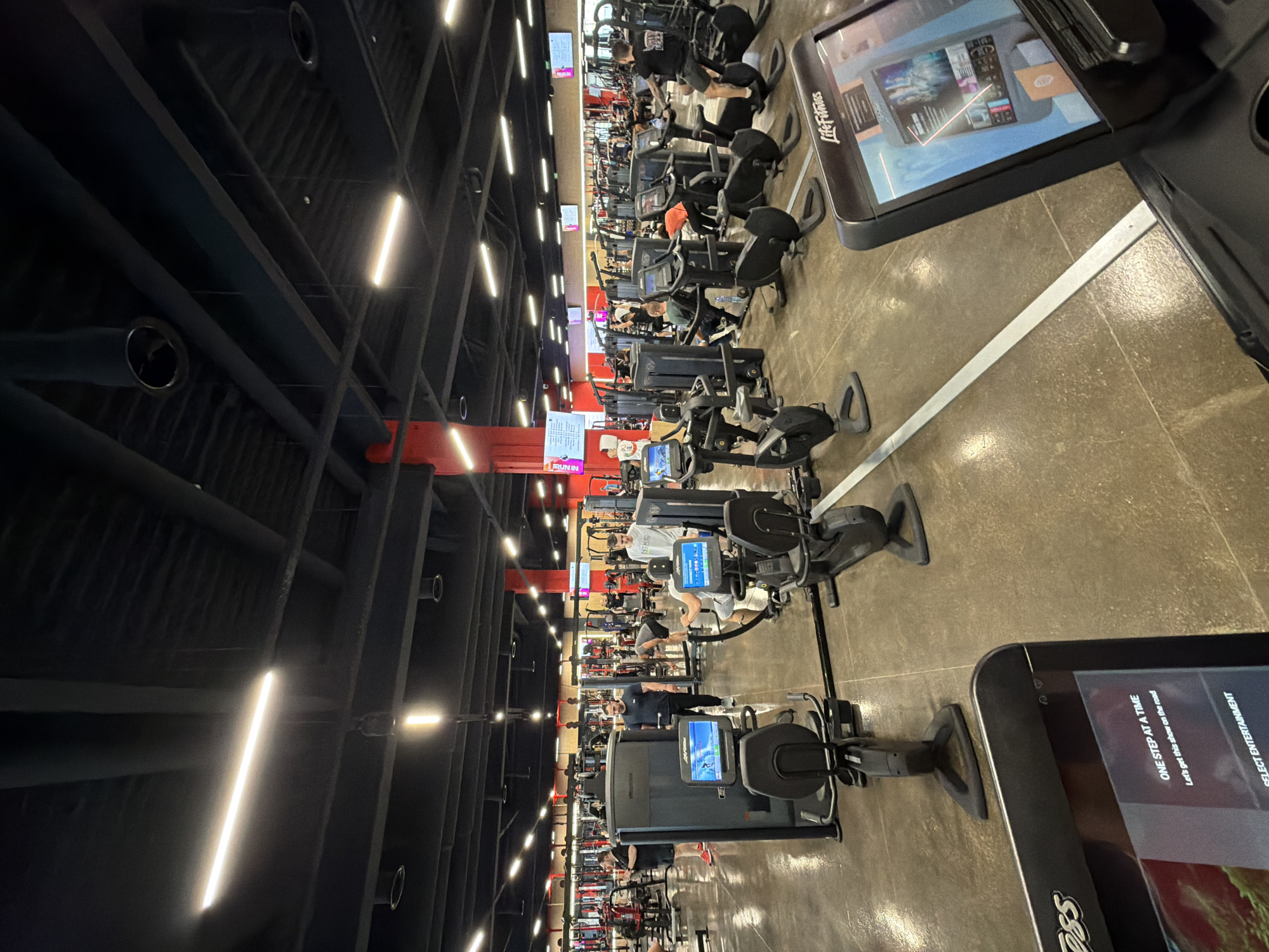 Gym sessions documented simultaneously in Plovdiv fitness center