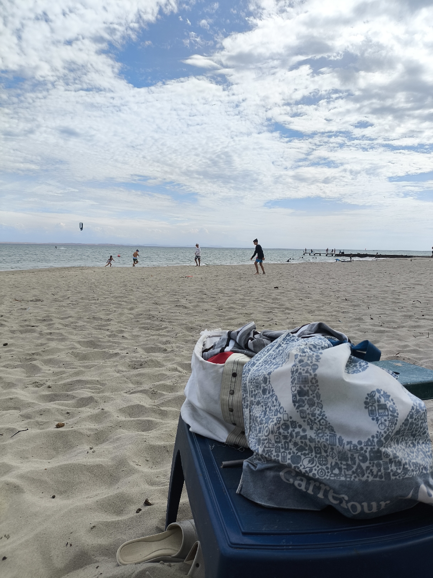 Afternoon beach visit documented at El Yaque, Venezuela