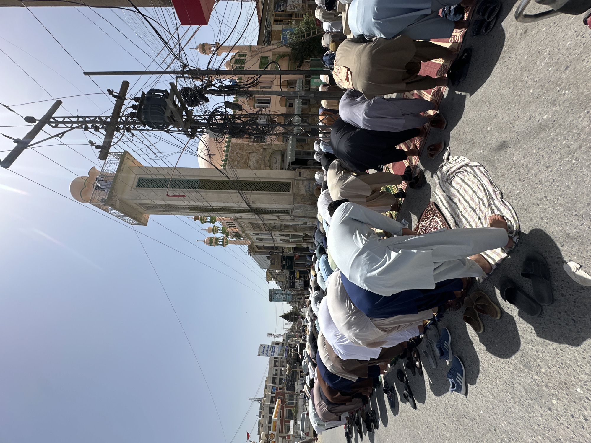 Friday prayers fill Quetta streets amid regular city activity