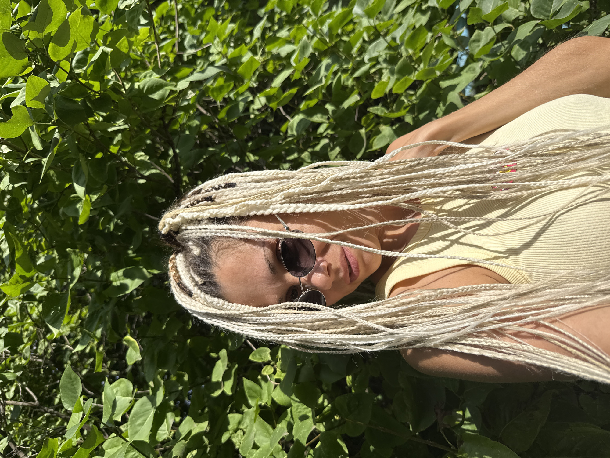 Summer afternoon in Rusanovo: park selfies, forest shots, office breaks