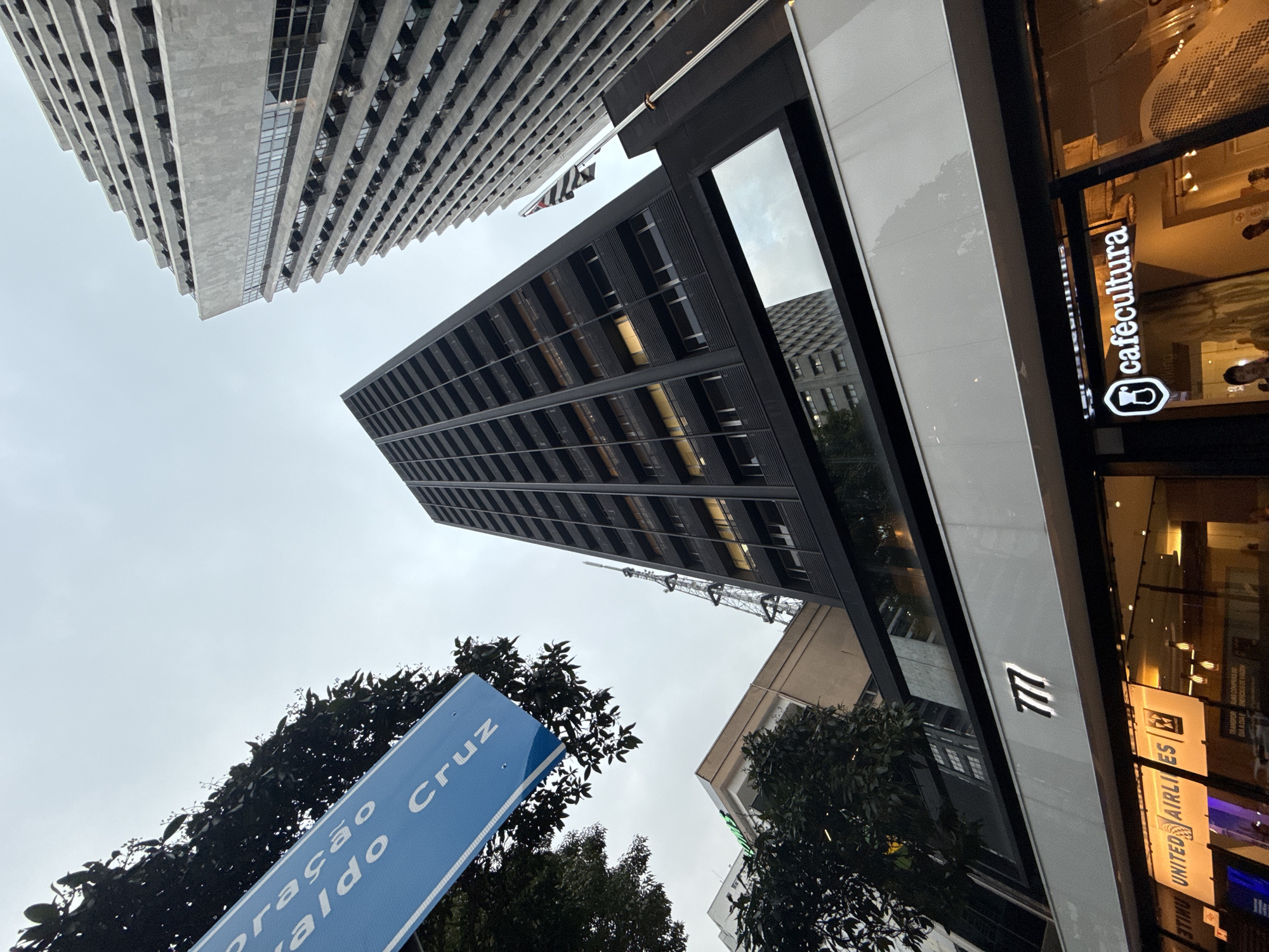 Evening street scenes captured across São Paulo's urban landscape