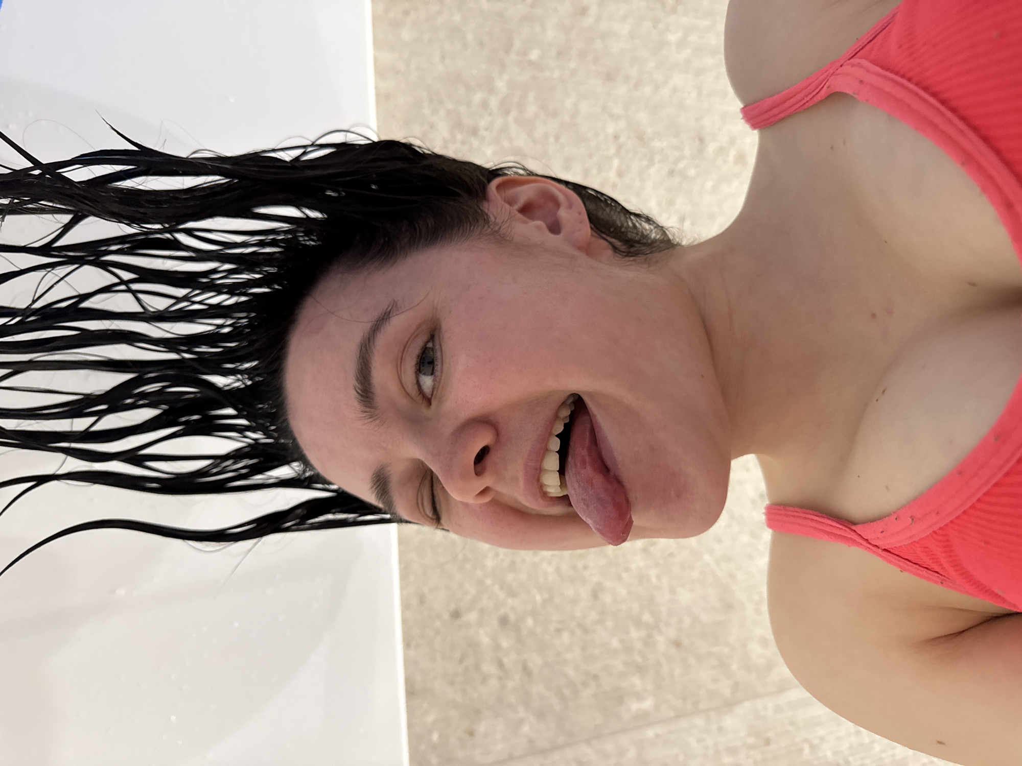 Woman captures playful bathroom selfies in Izhevsk
