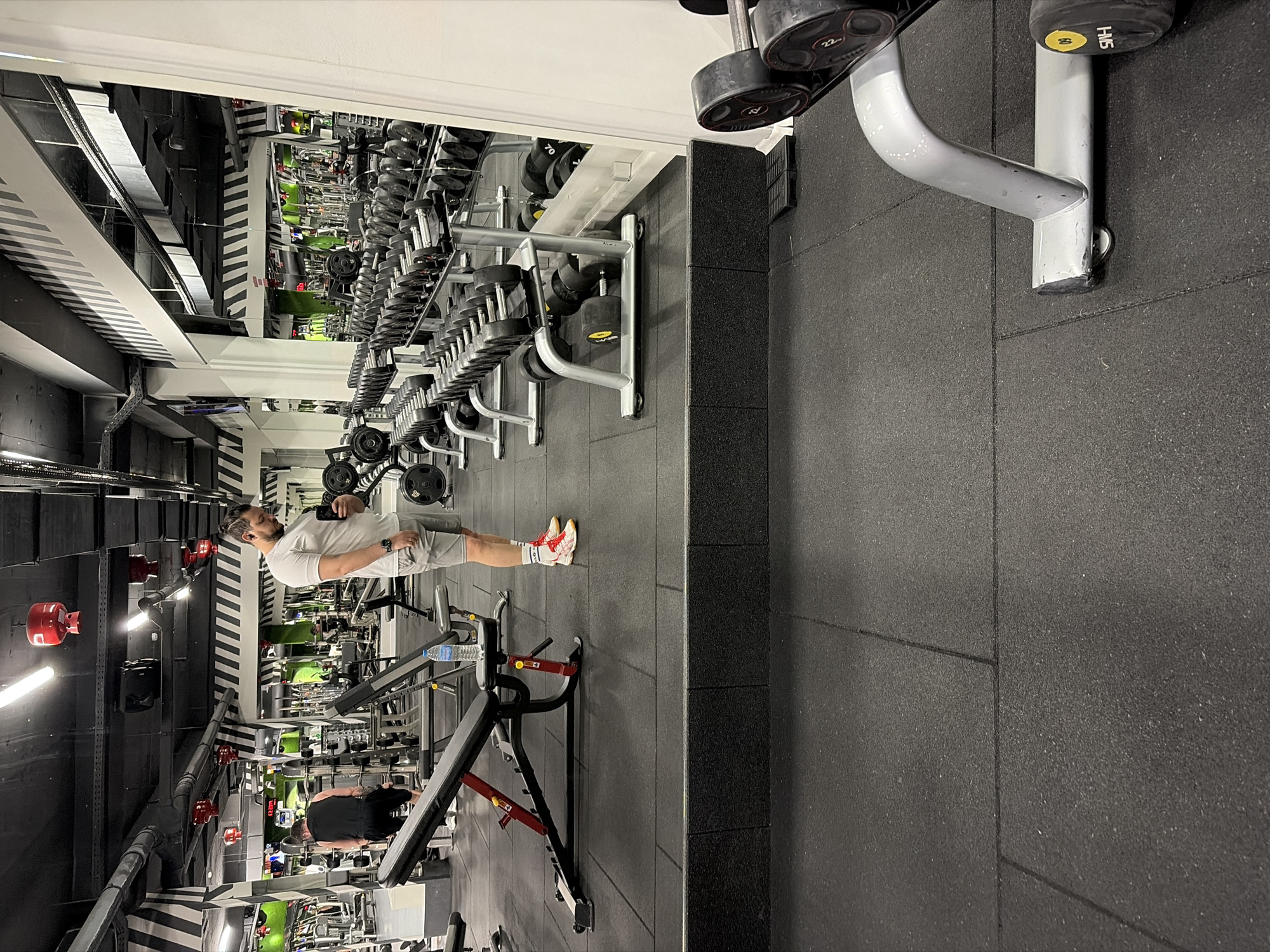 Man spotted working out at Sofia gym Friday morning
