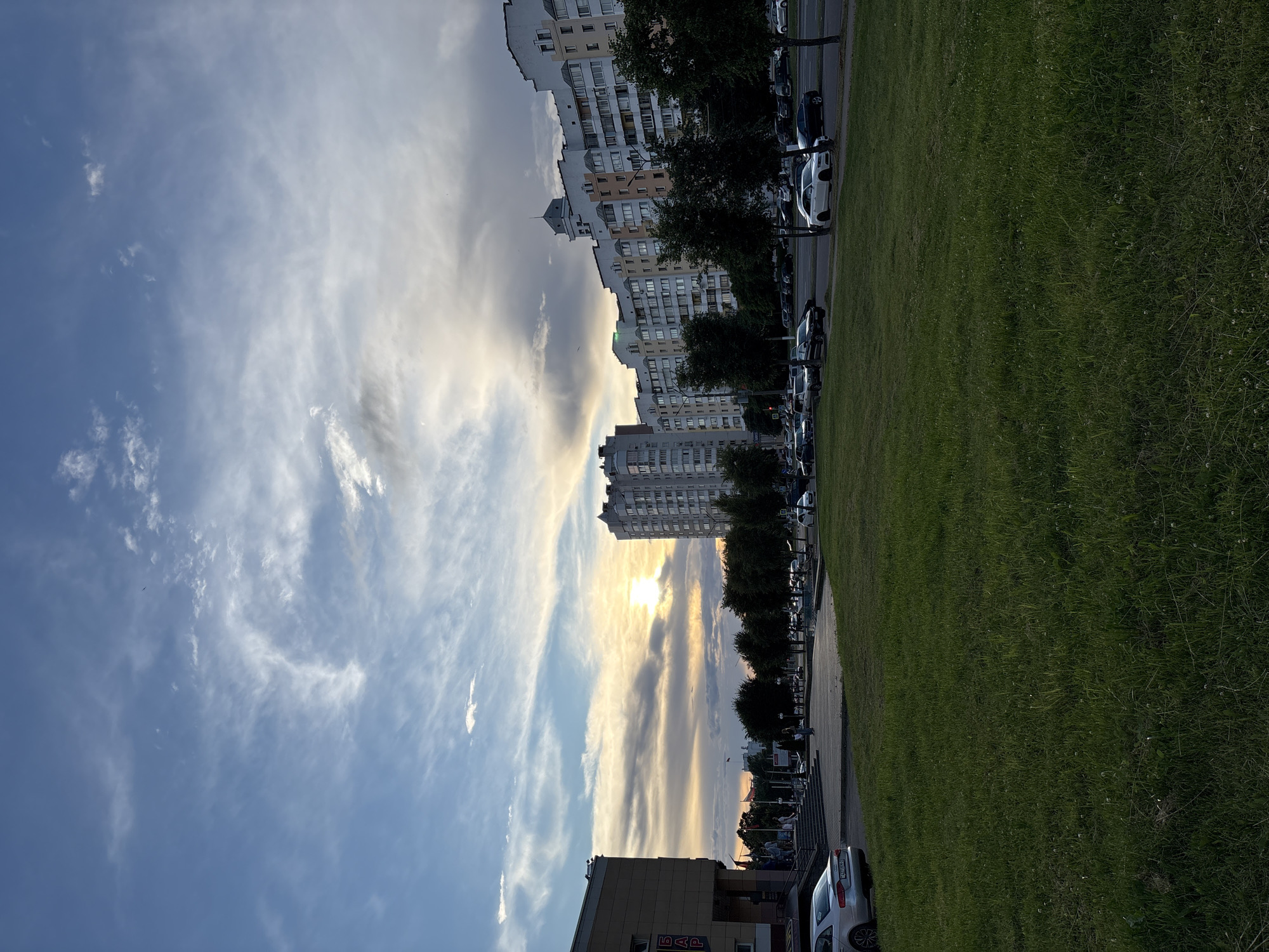 Evening snapshots across a Vitsebsk neighborhood