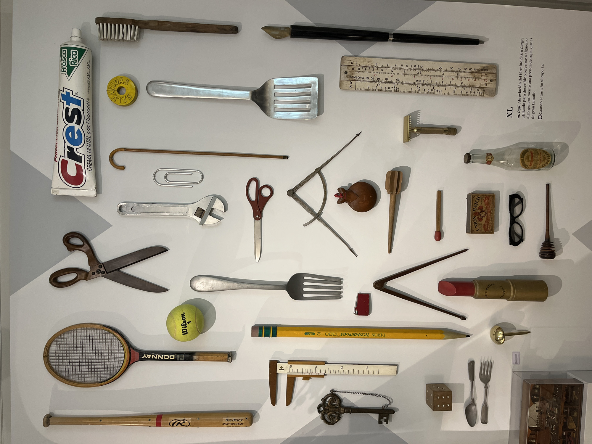 Object displays and installations documented in Mexico City