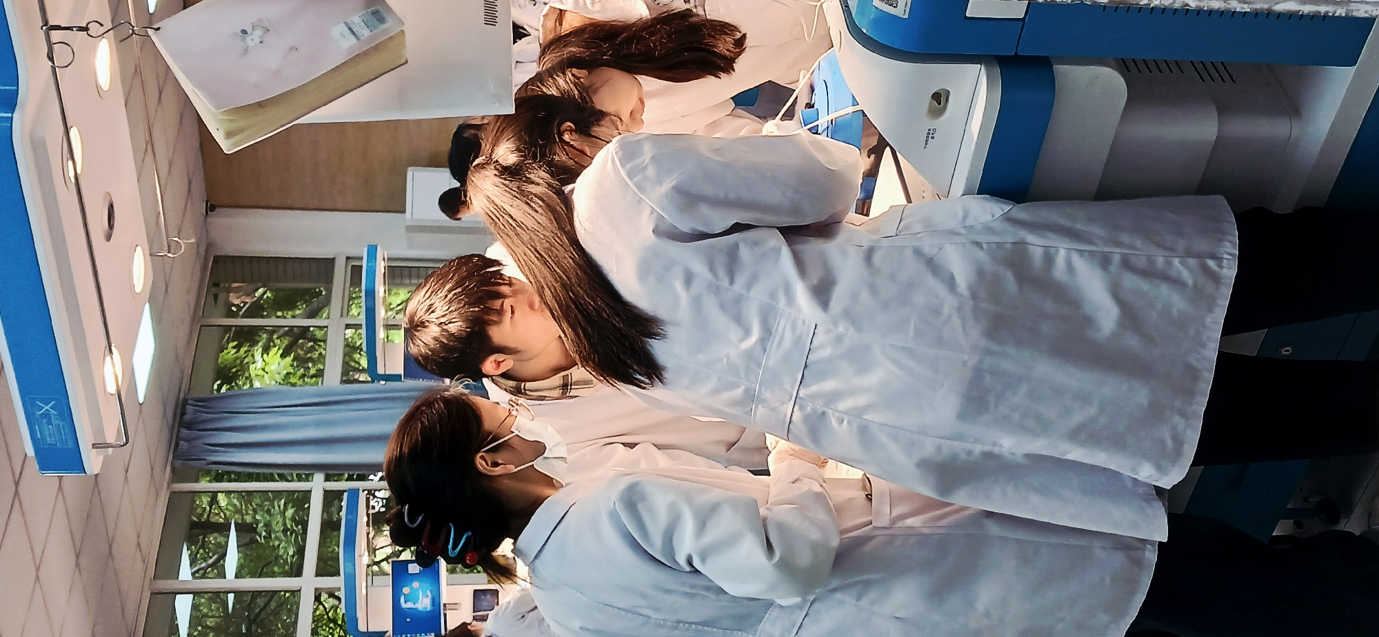 Young people gathered in Chongqing tech zone facility